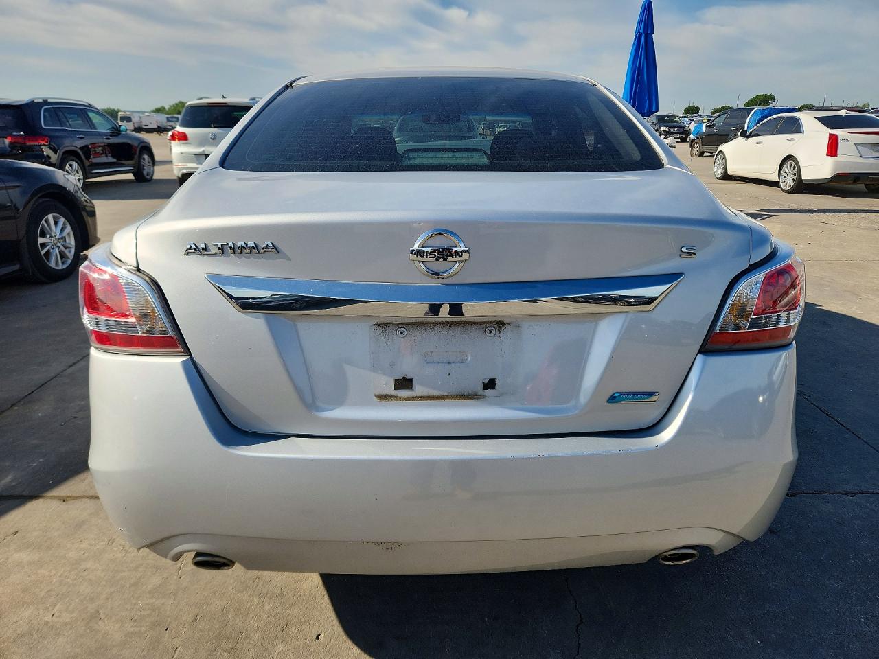 2014 Nissan Altima 2.5 S Silver vin: 1N4AL3APXEC271748
