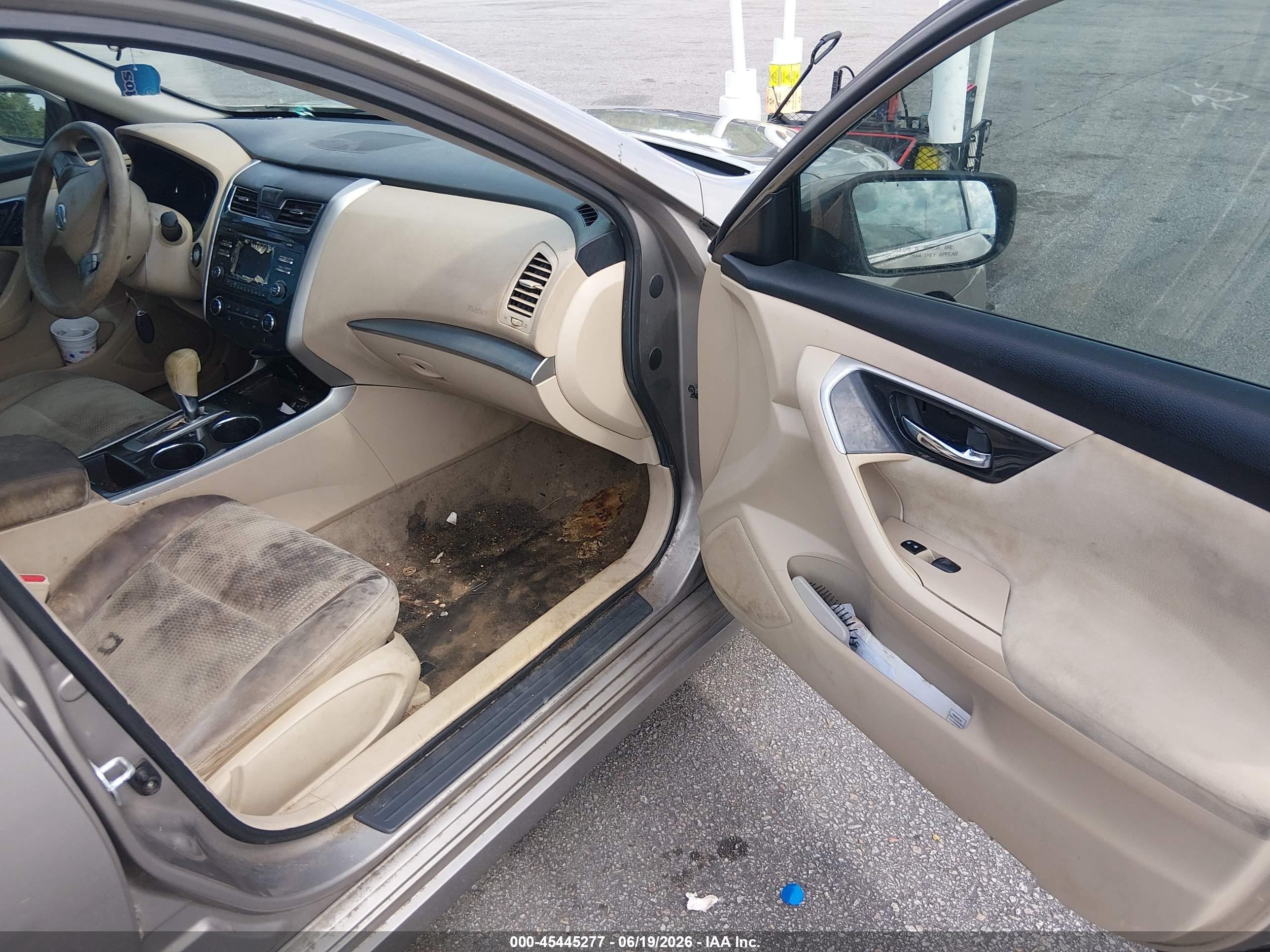 2014 Nissan Altima 2.5 S Tan vin: 1N4AL3APXEC281390