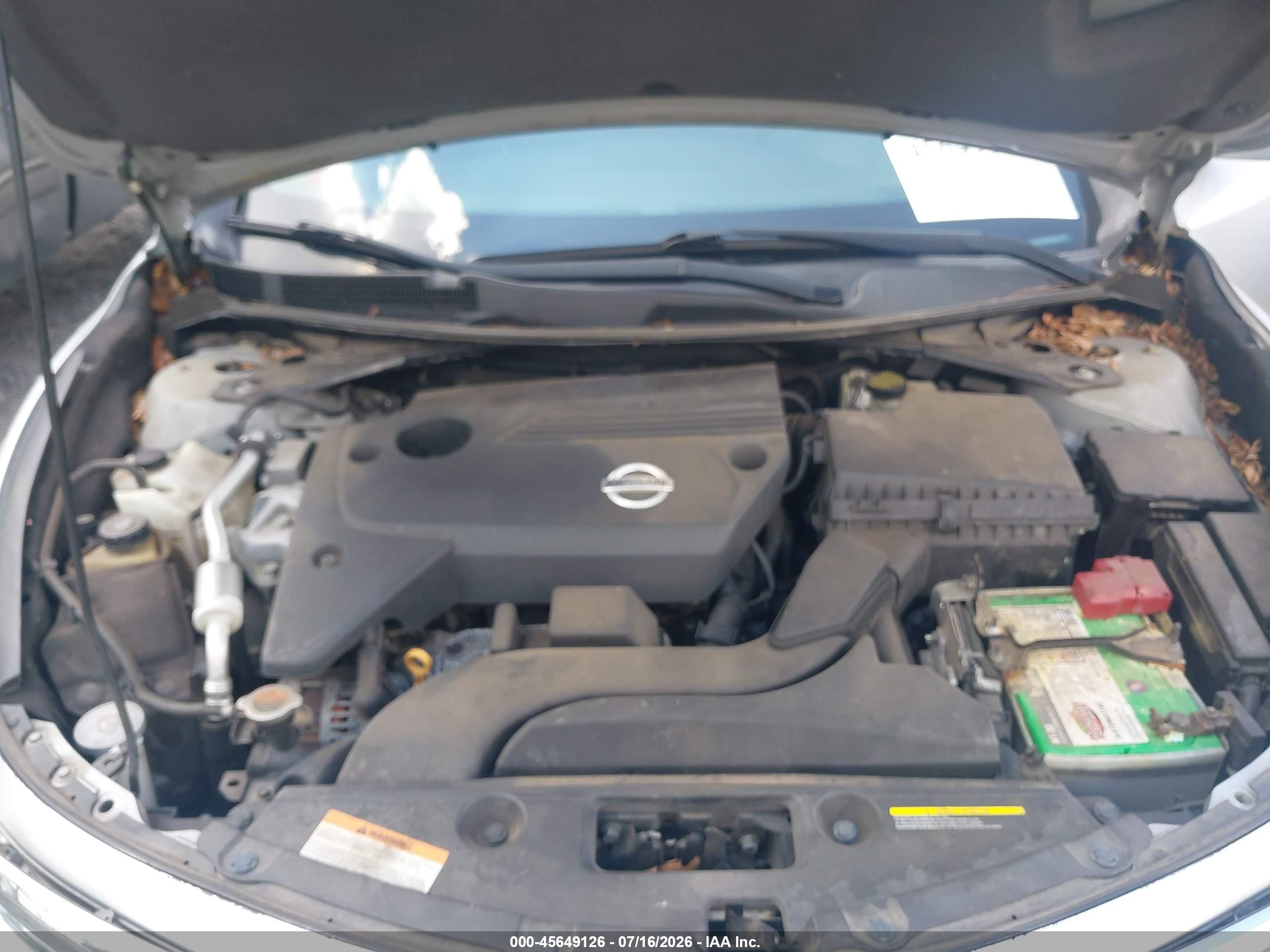2014 Nissan Altima 2.5 S Silver vin: 1N4AL3APXEC323122
