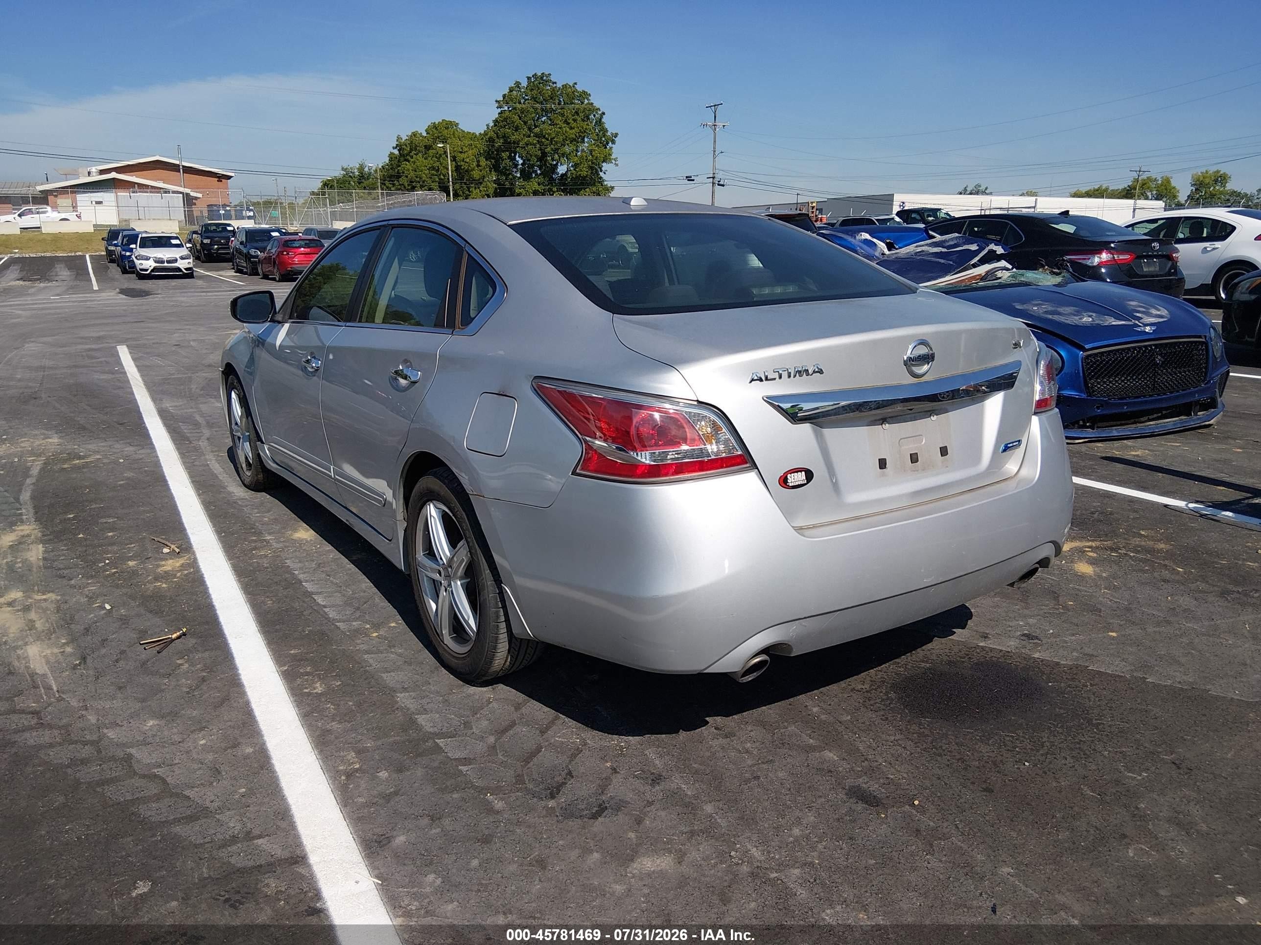 2014 Nissan Altima 2.5 Sv Silver vin: 1N4AL3APXEC401186