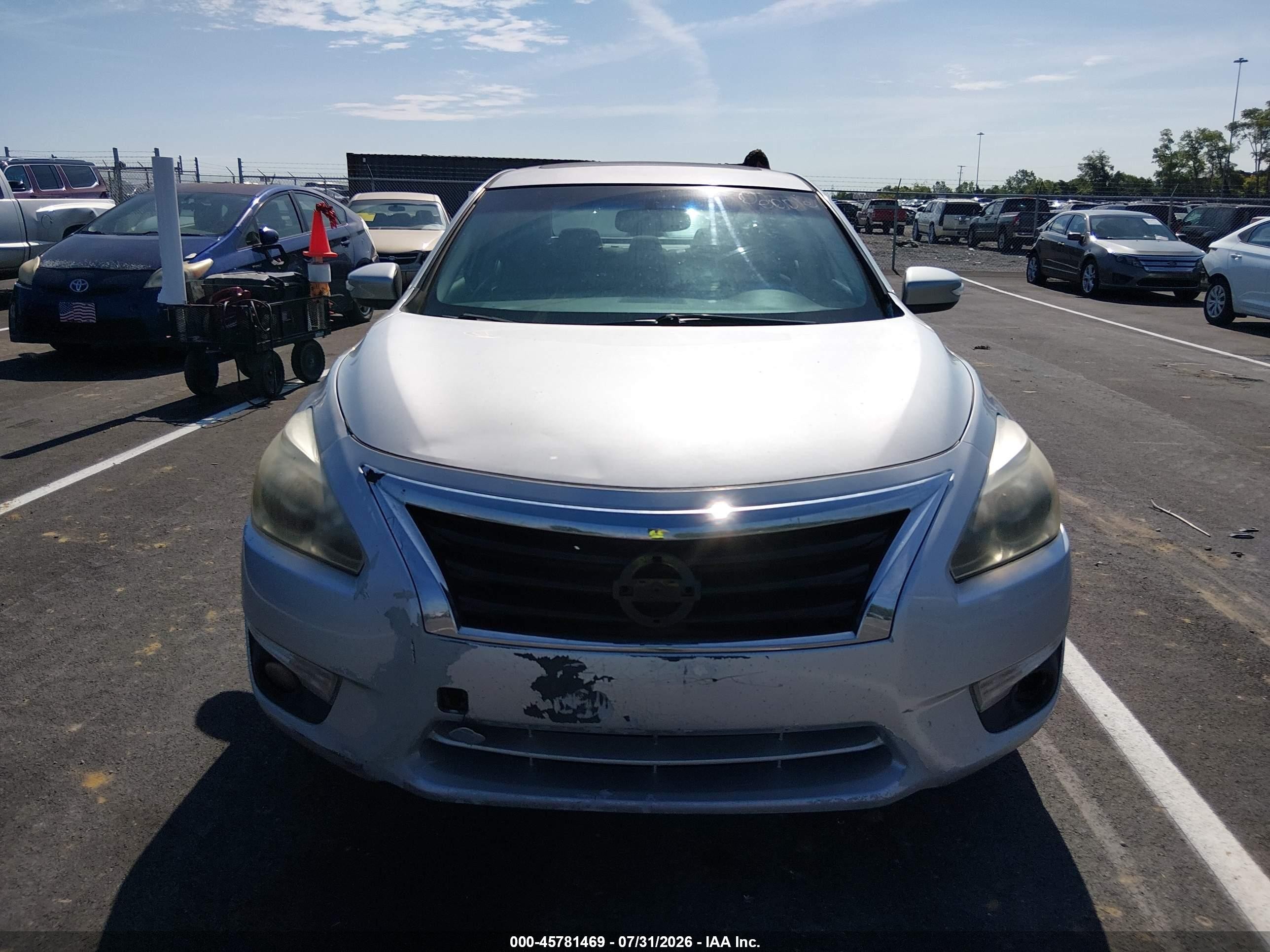 2014 Nissan Altima 2.5 Sv Silver vin: 1N4AL3APXEC401186