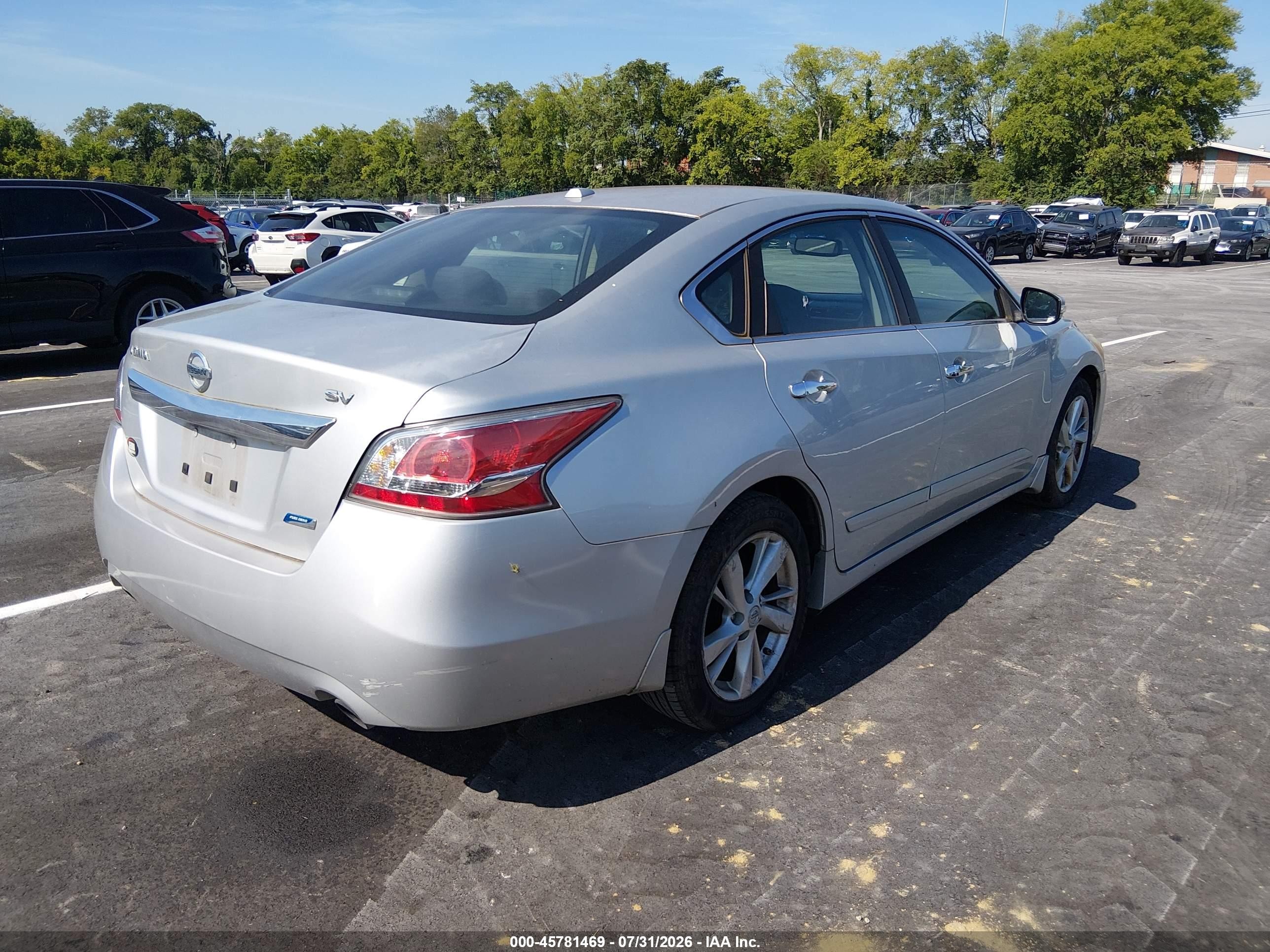 2014 Nissan Altima 2.5 Sv Silver vin: 1N4AL3APXEC401186