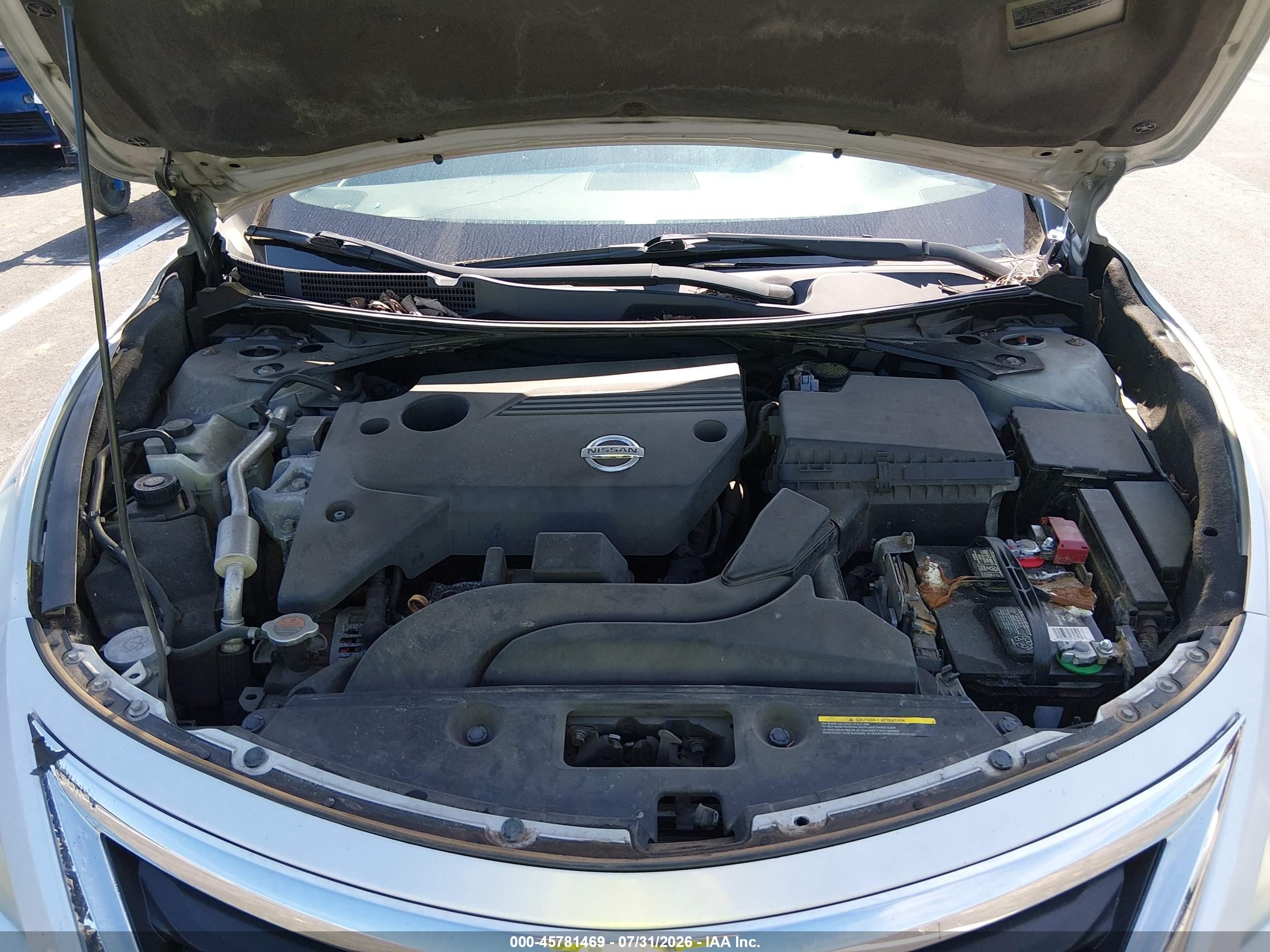 2014 Nissan Altima 2.5 Sv Silver vin: 1N4AL3APXEC401186