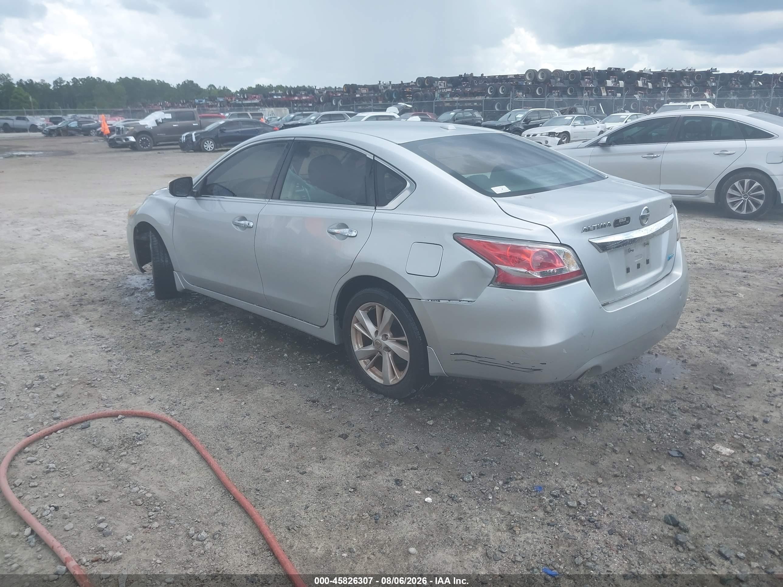 2014 Nissan Altima 2.5 Sv Silver vin: 1N4AL3APXEC402290