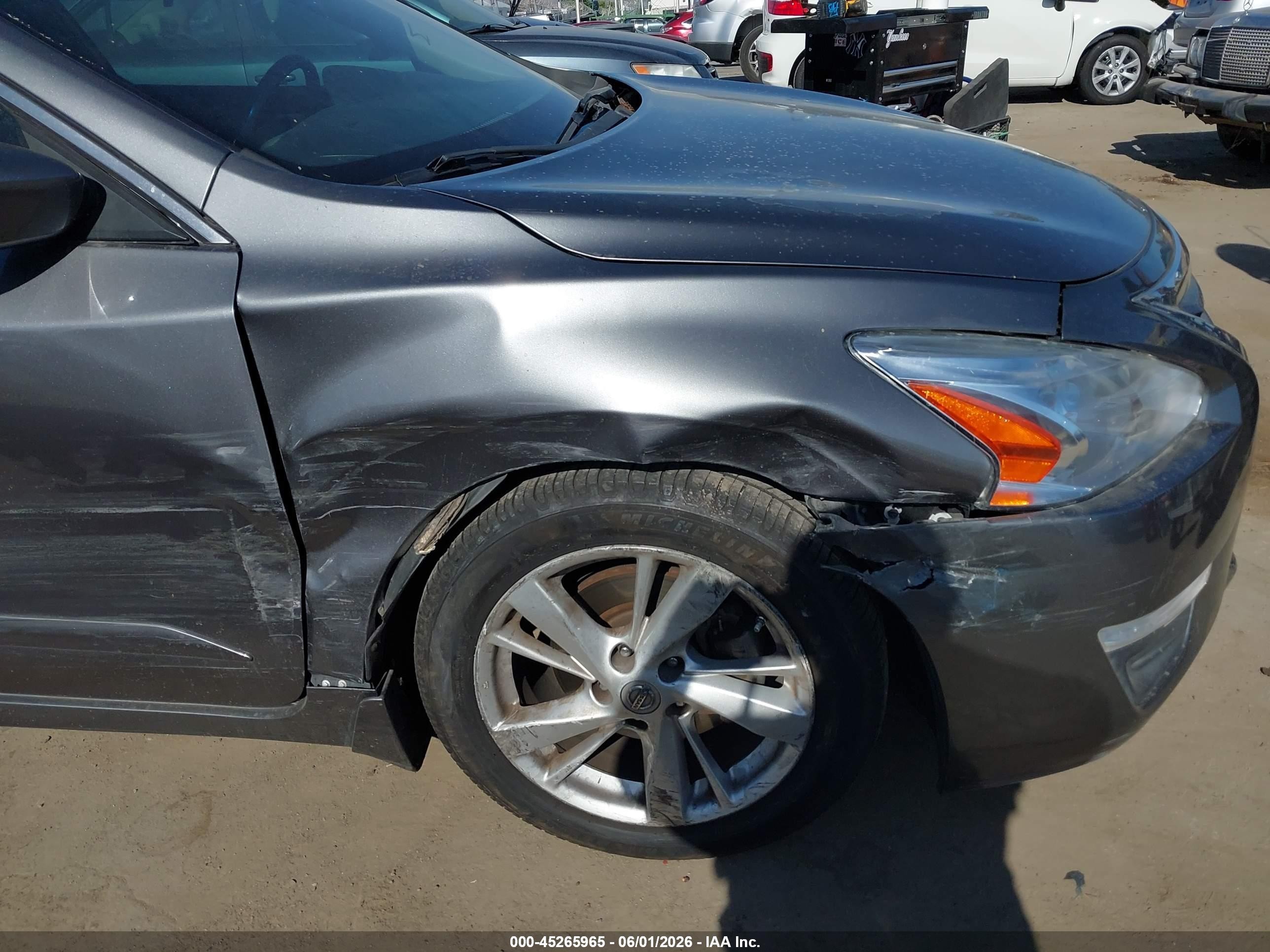 2014 Nissan Altima 2.5 Sv Серый vin: 1N4AL3APXEC404203