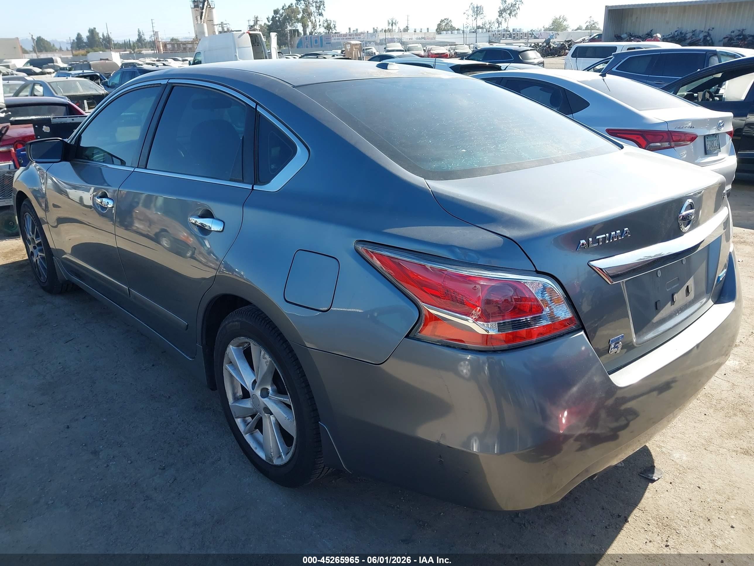 2014 Nissan Altima 2.5 Sv Серый vin: 1N4AL3APXEC404203