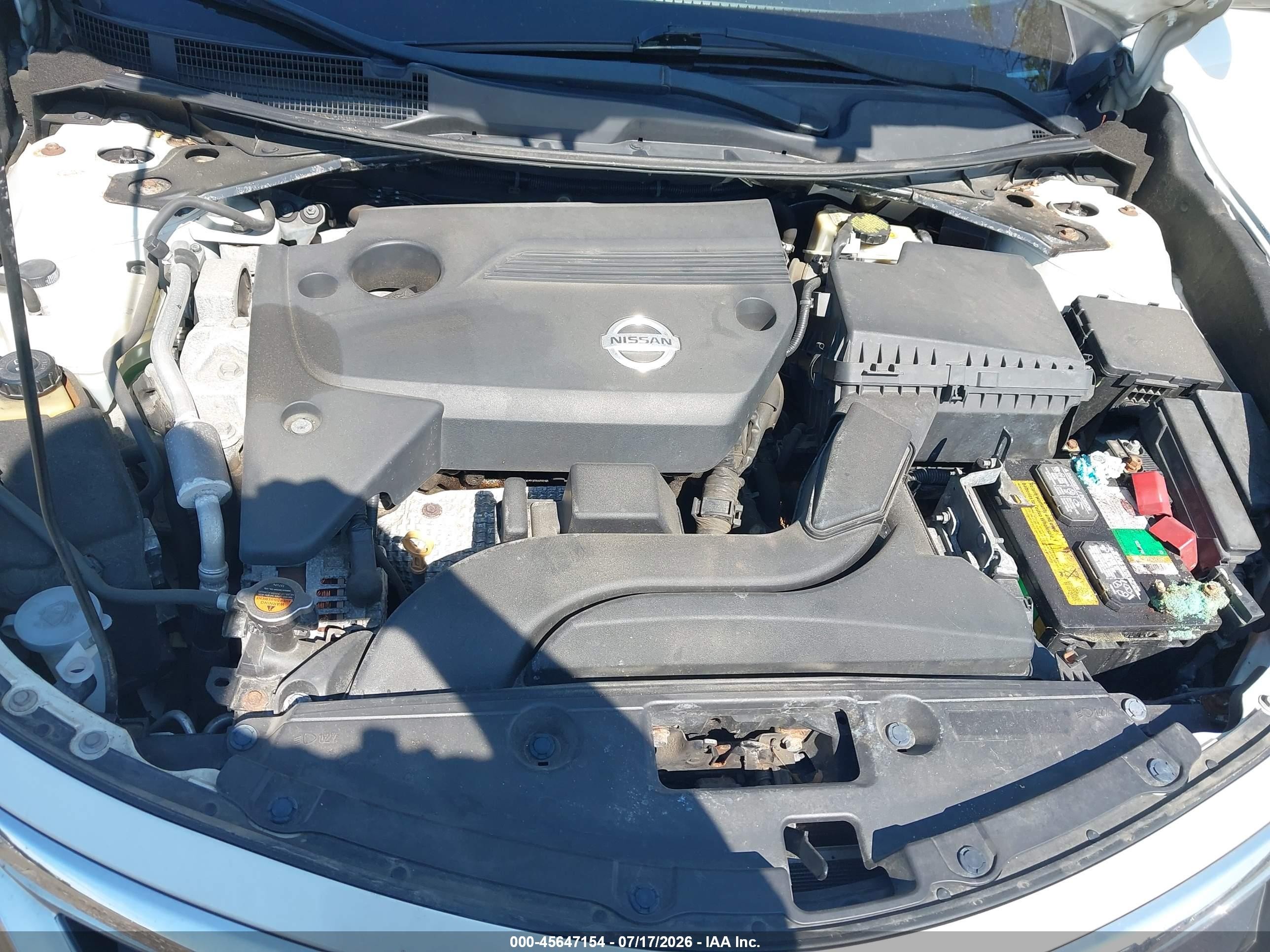 2014 Nissan Altima 2.5 S White vin: 1N4AL3APXEC421664