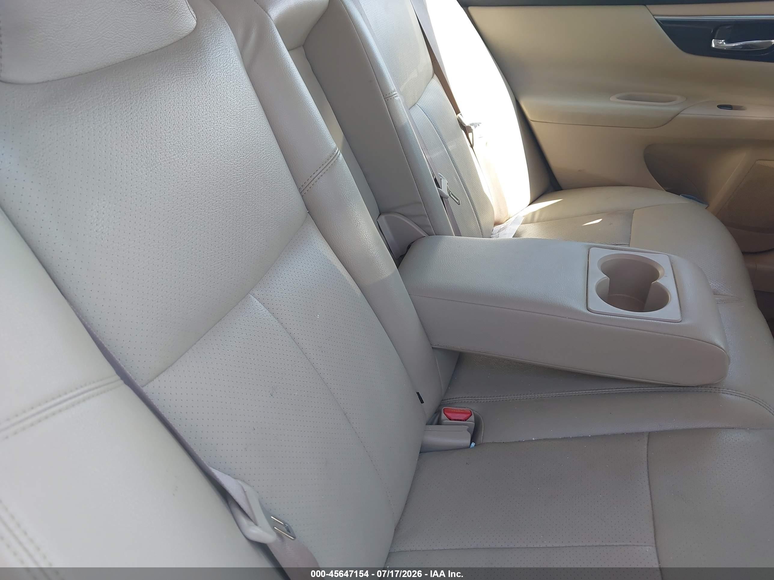 2014 Nissan Altima 2.5 S White vin: 1N4AL3APXEC421664
