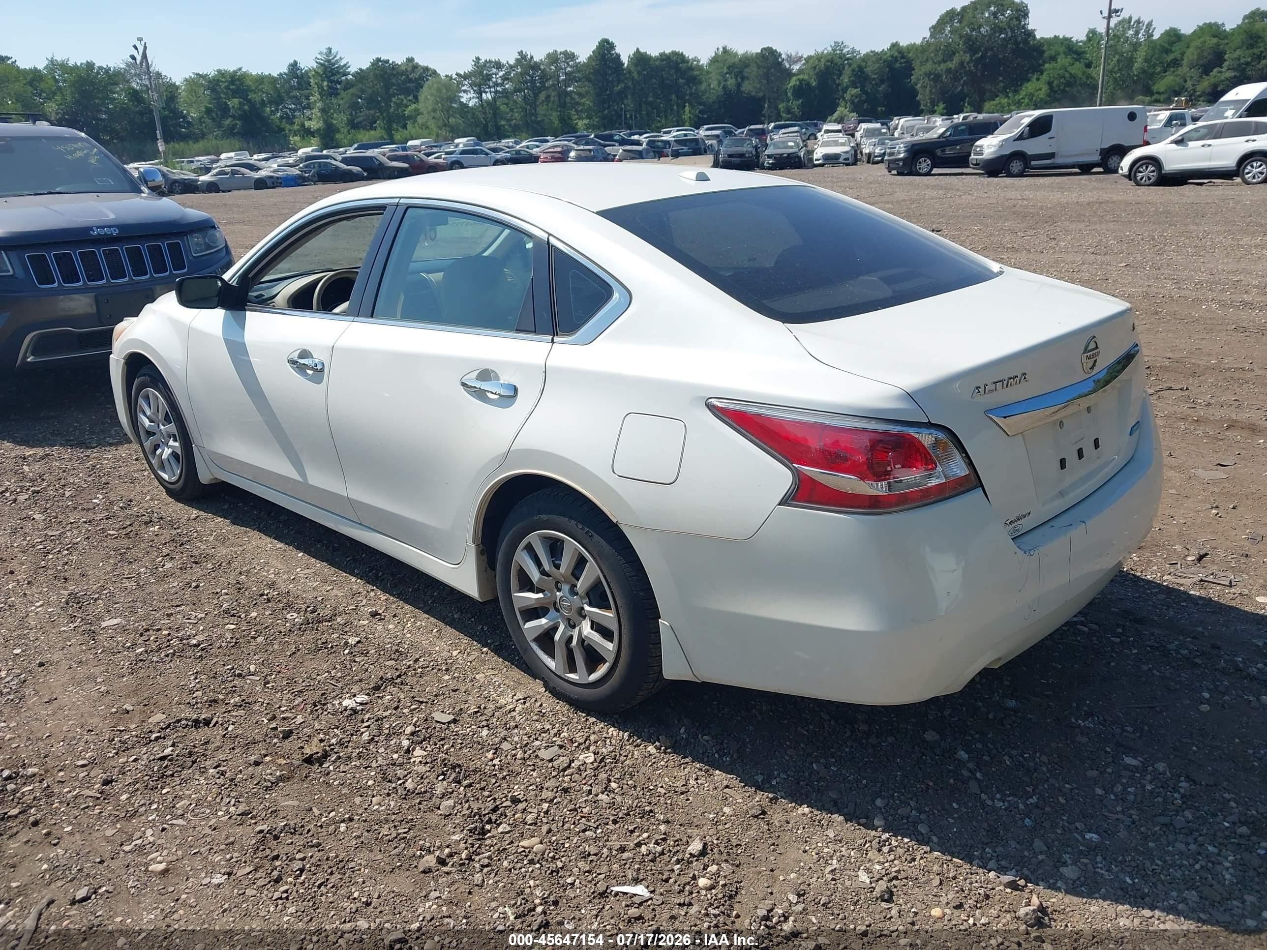 2014 Nissan Altima 2.5 S White vin: 1N4AL3APXEC421664