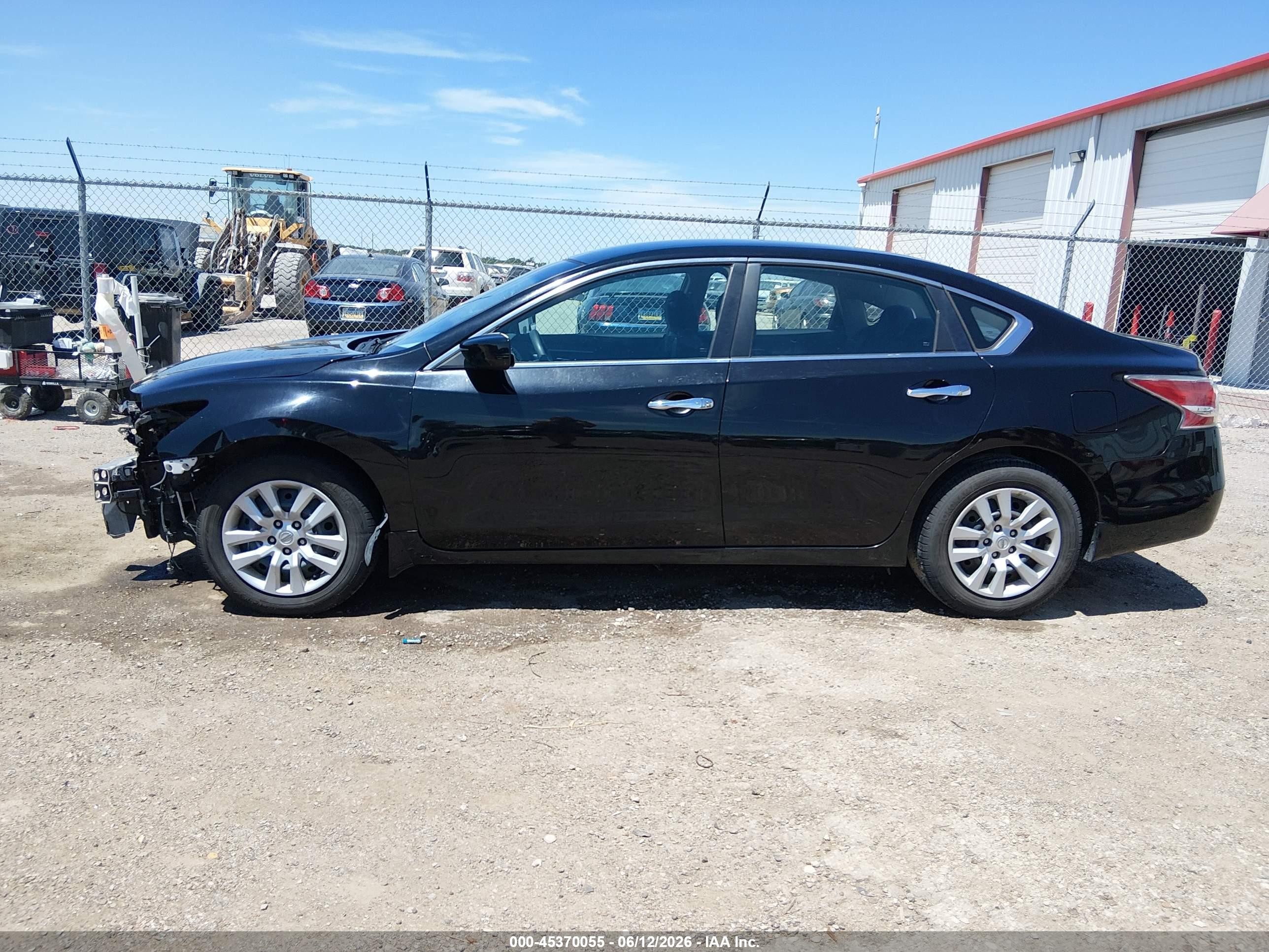 2014 Nissan Altima 2.5 S Black vin: 1N4AL3APXEN208430