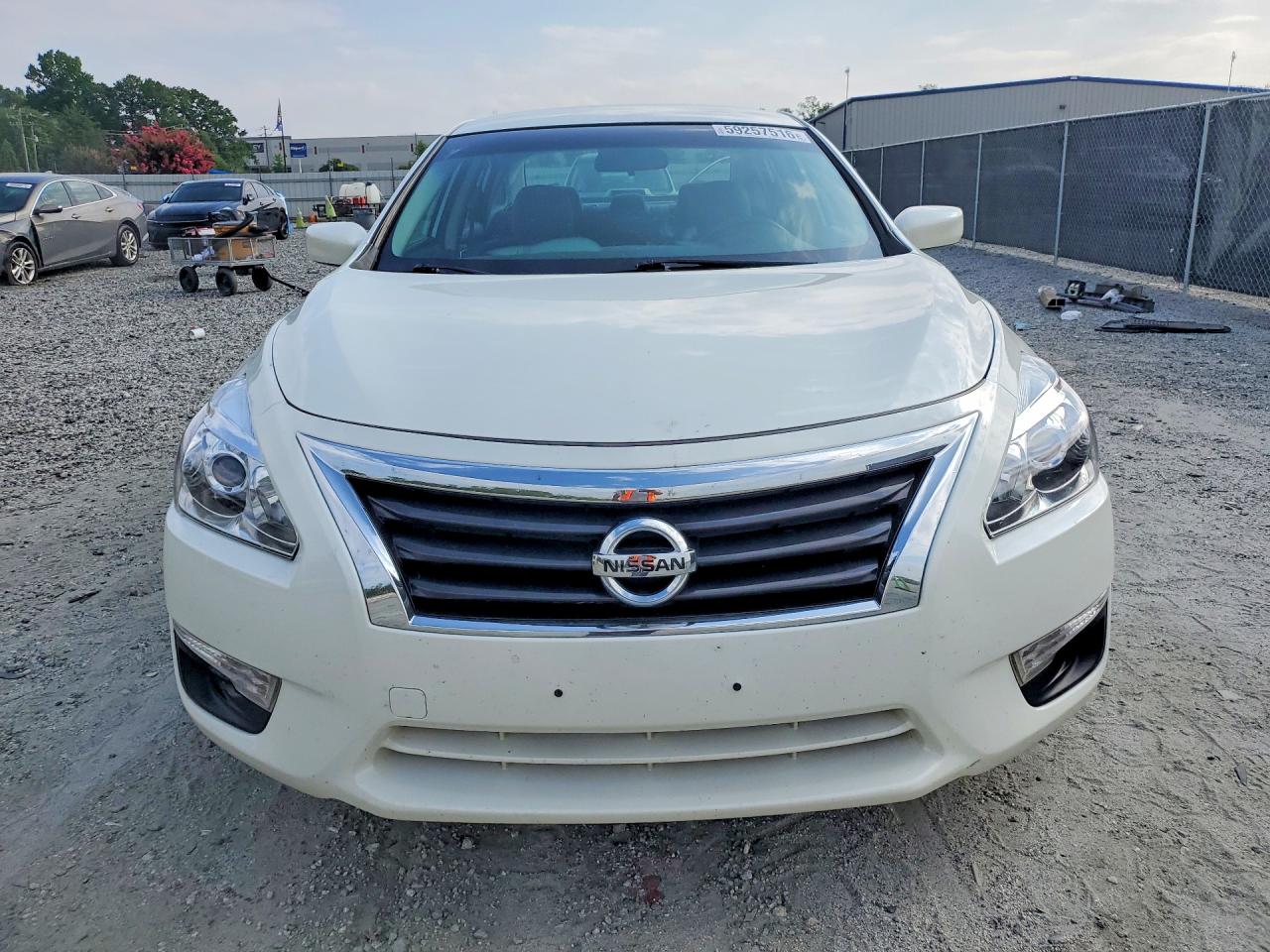 2014 Nissan Altima 2.5 White vin: 1N4AL3APXEN214020