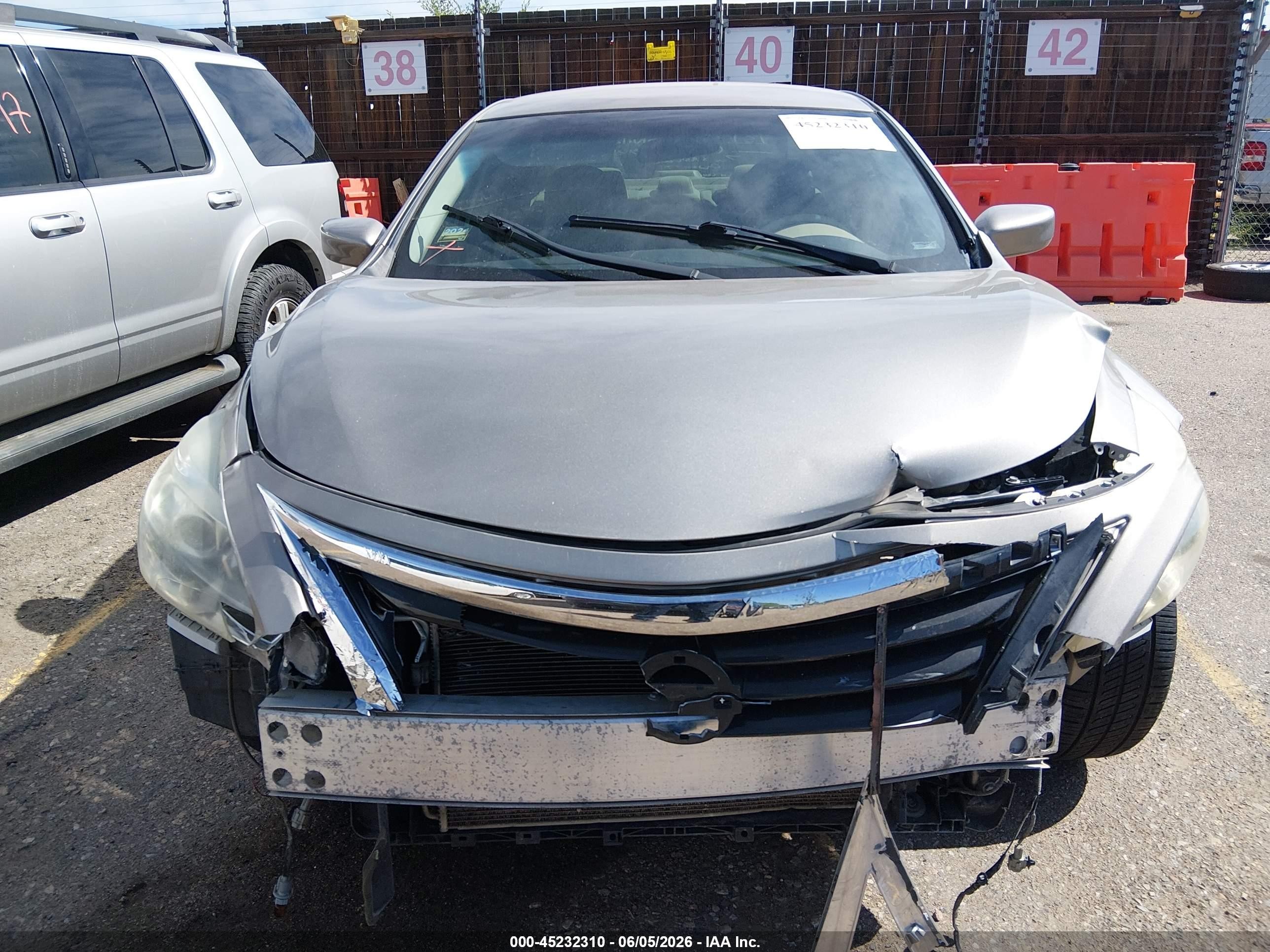 2014 Nissan Altima 2.5 Sv Бежевый vin: 1N4AL3APXEN220531