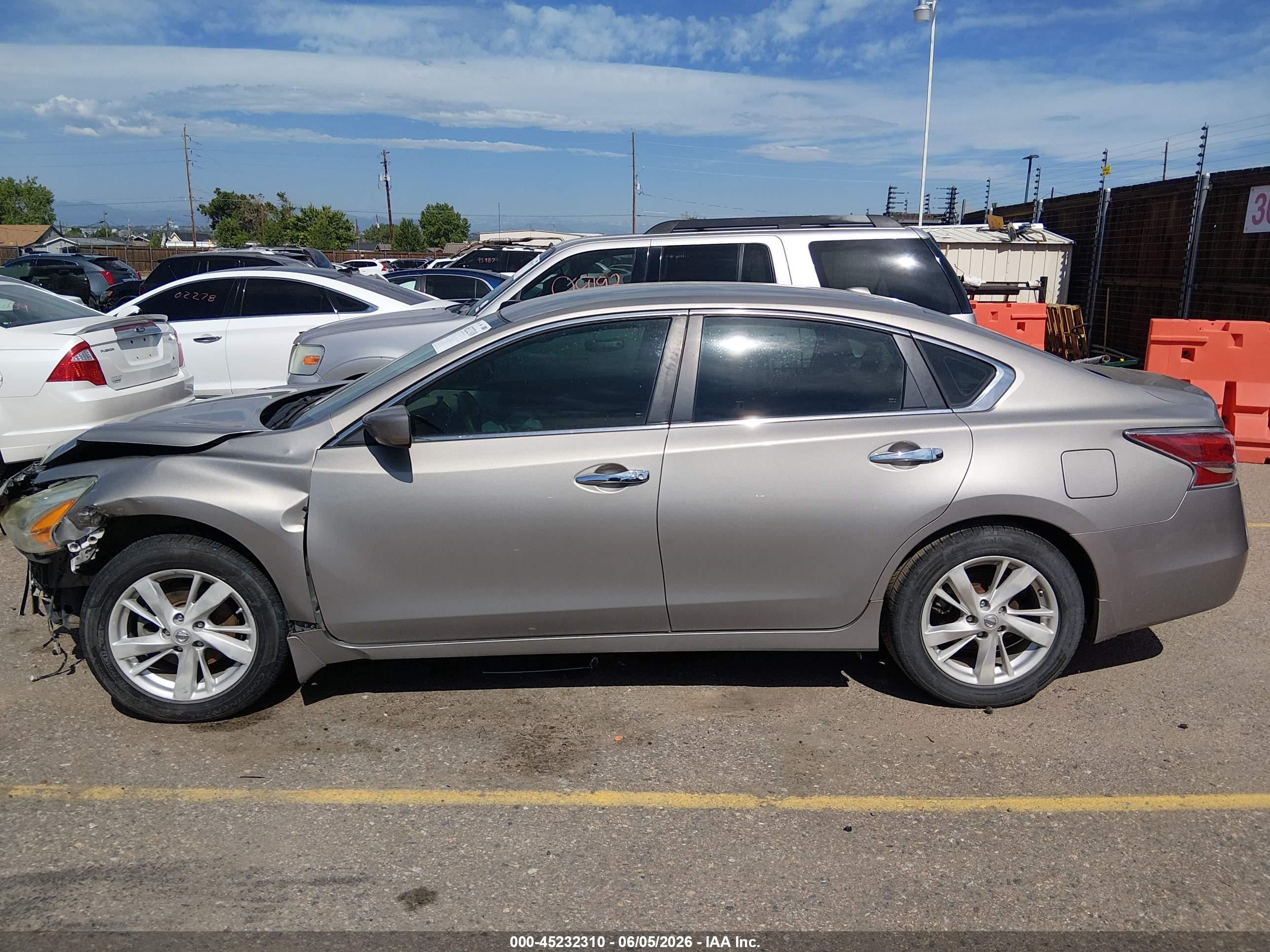 2014 Nissan Altima 2.5 Sv Бежевый vin: 1N4AL3APXEN220531