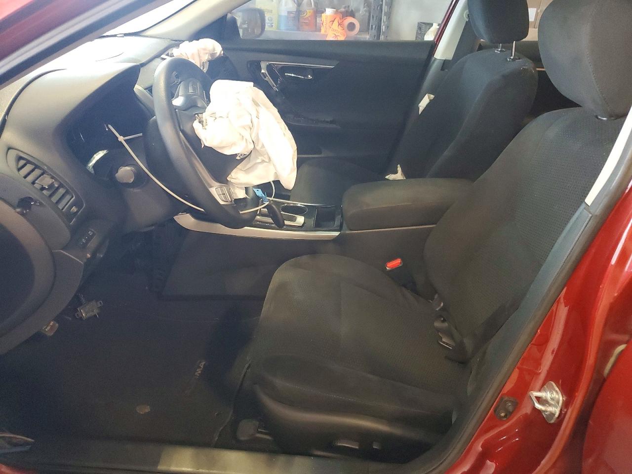 2014 Nissan Altima 2.5 S Red vin: 1N4AL3APXEN233800