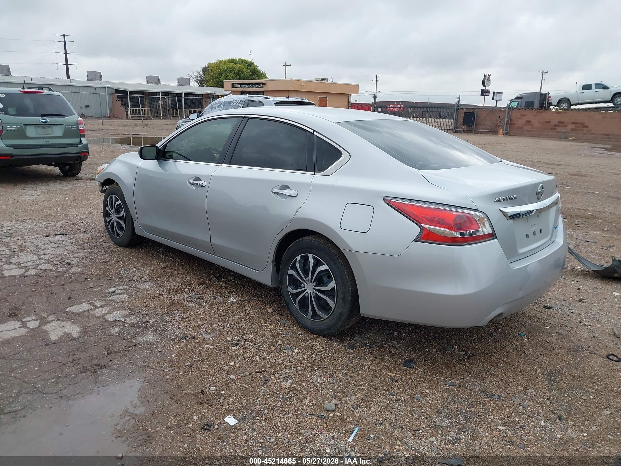 2014 Nissan Altima 2.5 S Silver vin: 1N4AL3APXEN333105