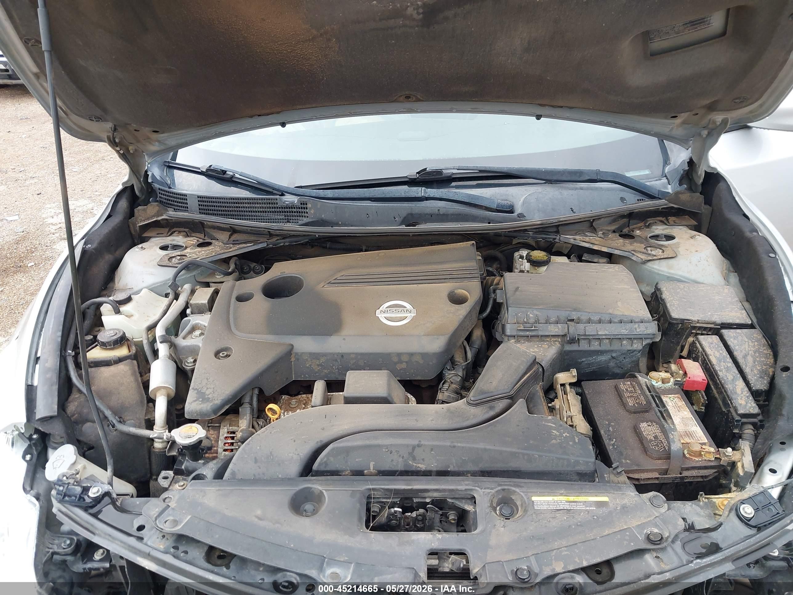 2014 Nissan Altima 2.5 S Silver vin: 1N4AL3APXEN333105