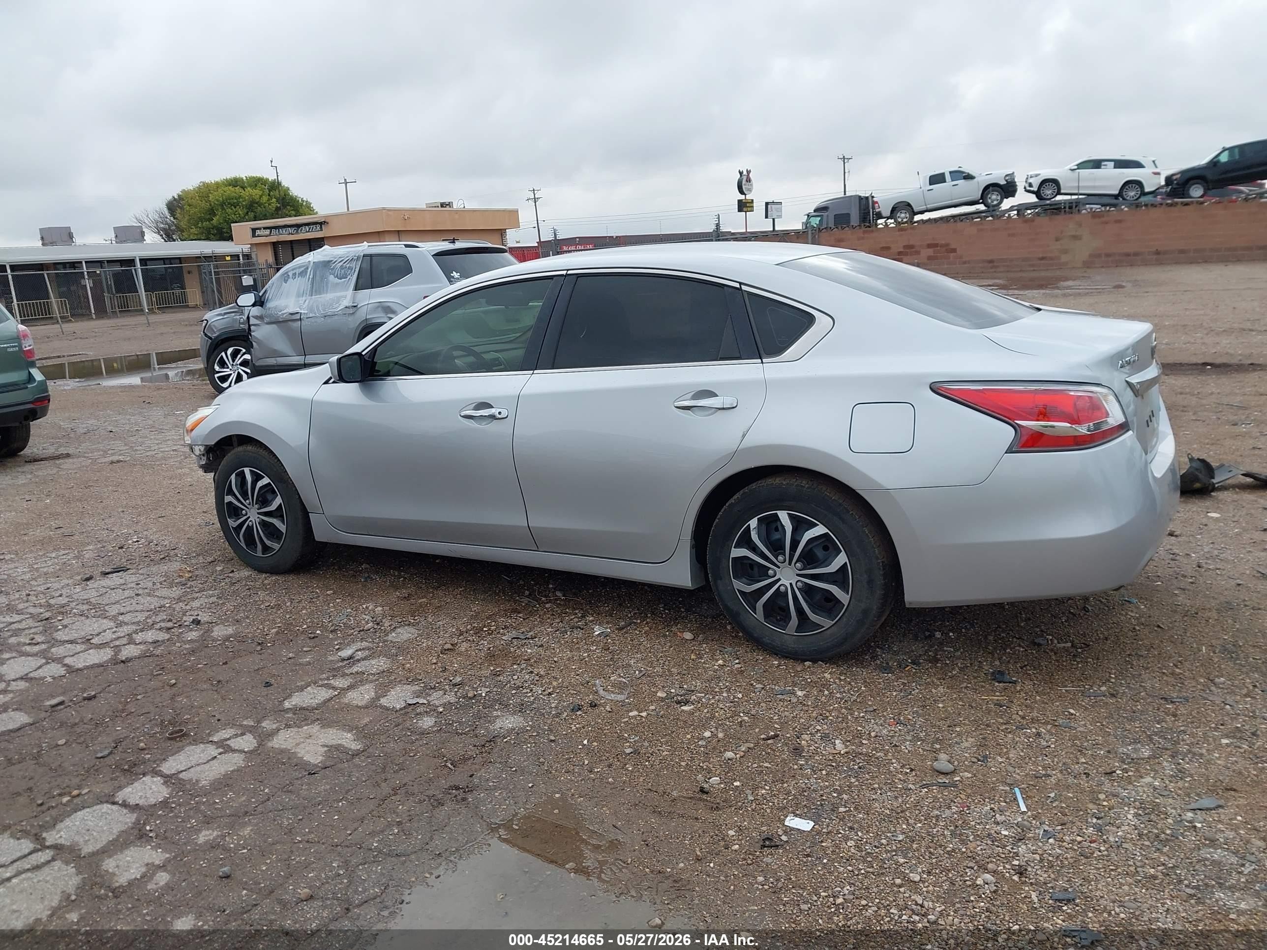 2014 Nissan Altima 2.5 S Silver vin: 1N4AL3APXEN333105
