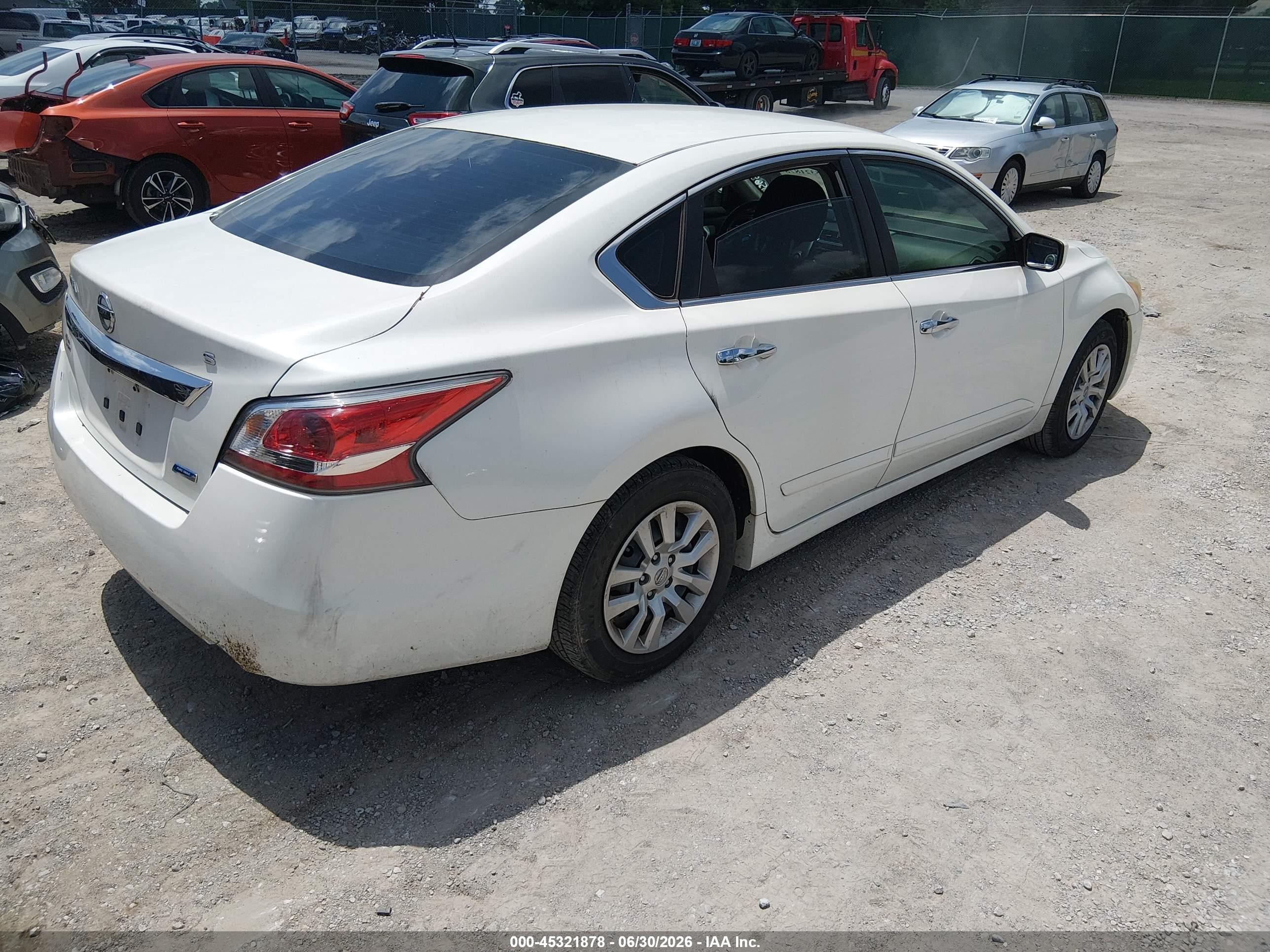 2014 Nissan Altima 2.5 S White vin: 1N4AL3APXEN356514