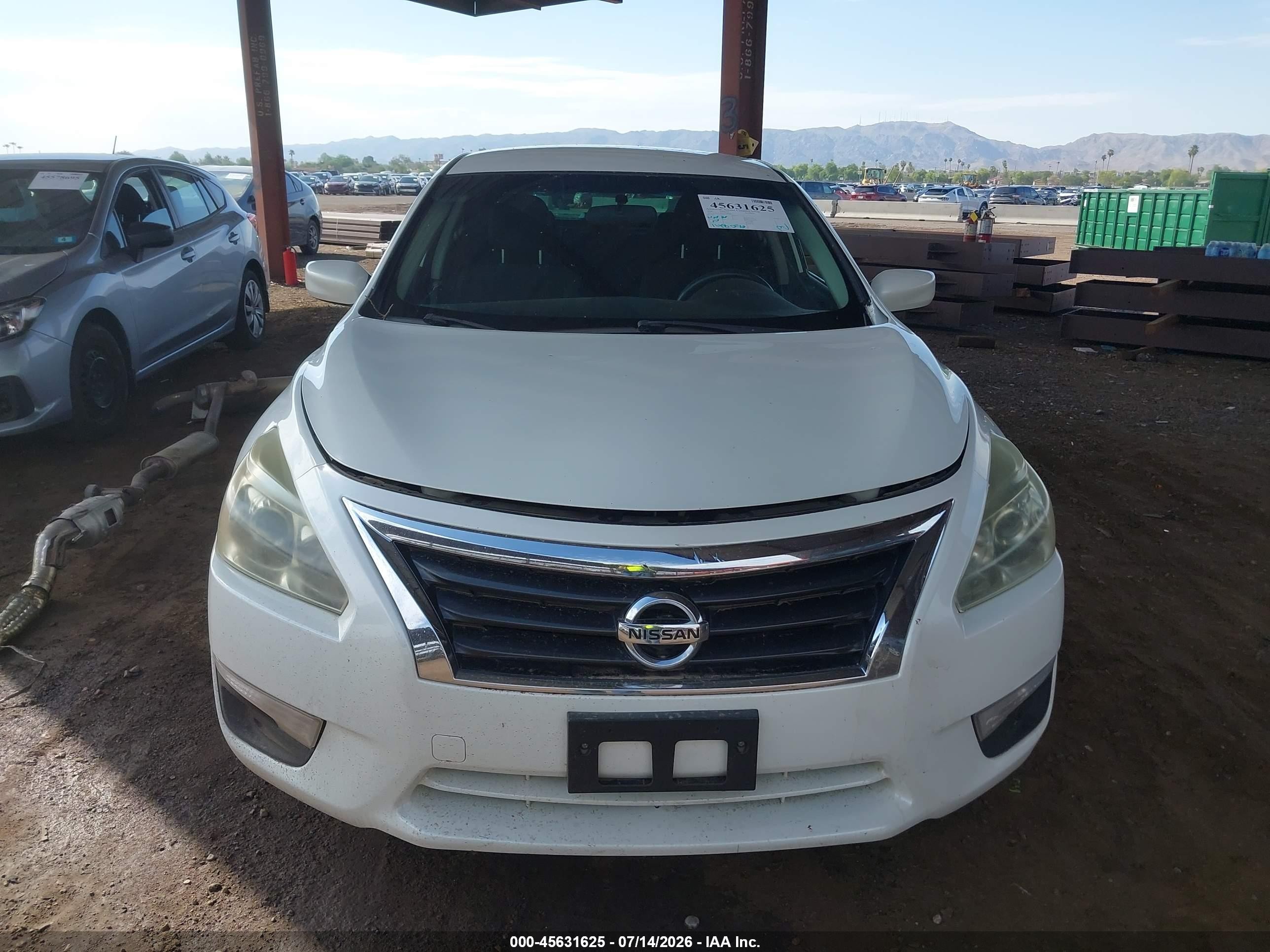 2014 Nissan Altima 2.5 S Белый vin: 1N4AL3APXEN368288