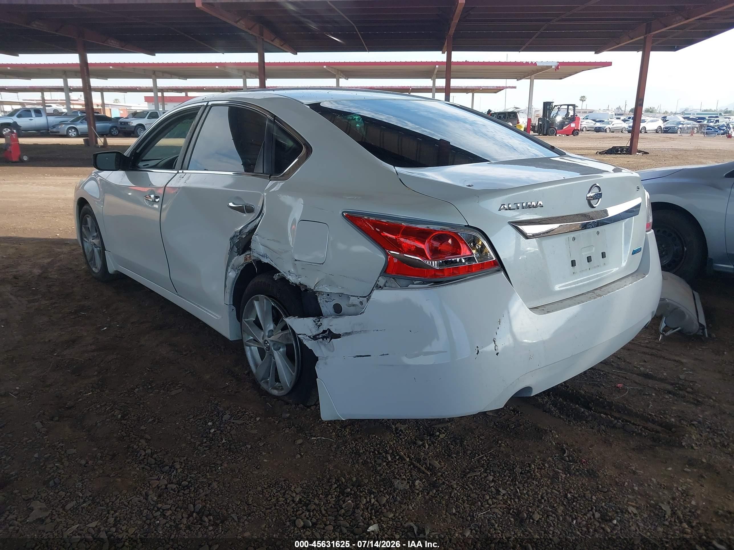 2014 Nissan Altima 2.5 S Белый vin: 1N4AL3APXEN368288