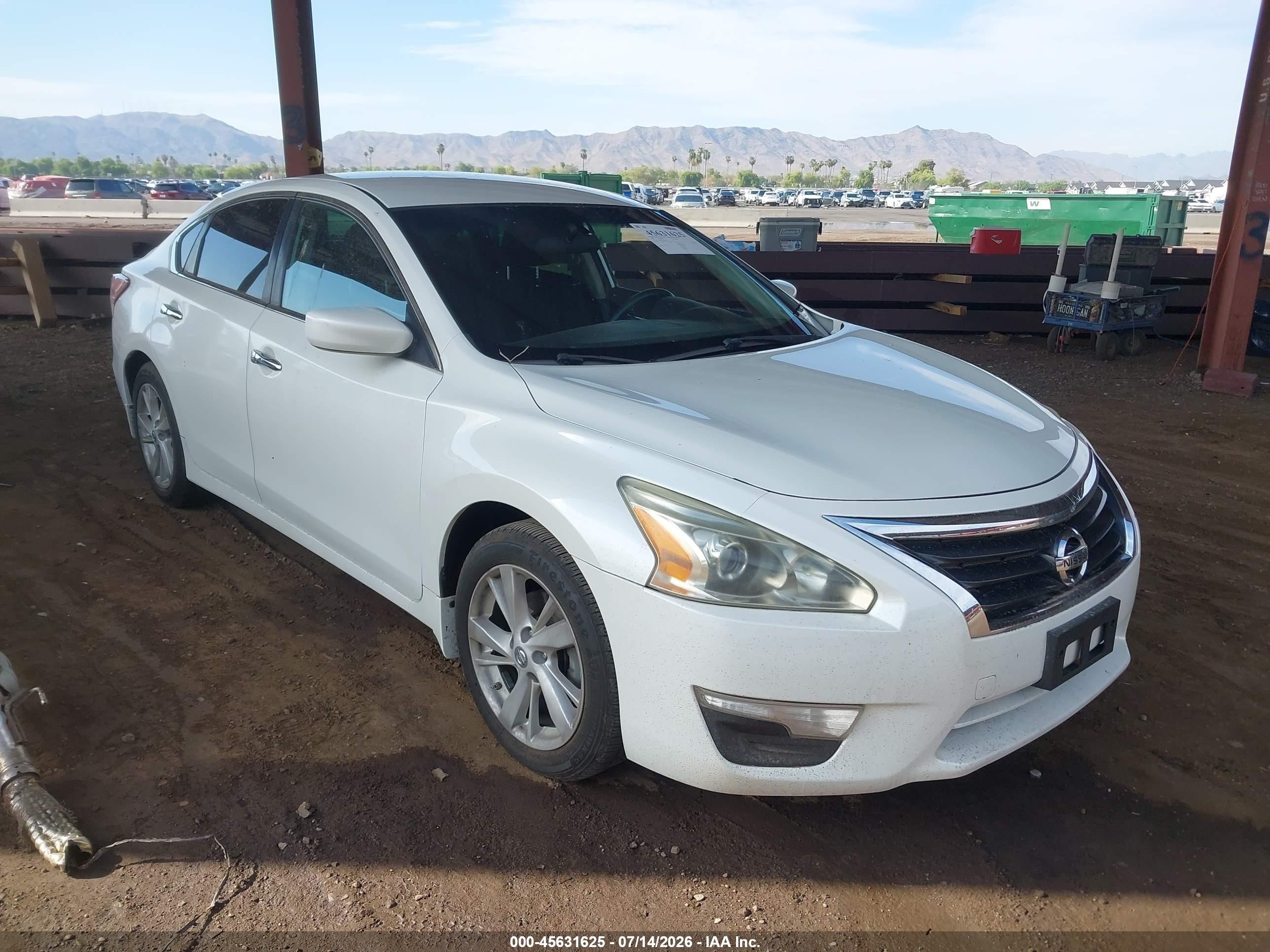 2014 Nissan Altima 2.5 S Белый vin: 1N4AL3APXEN368288