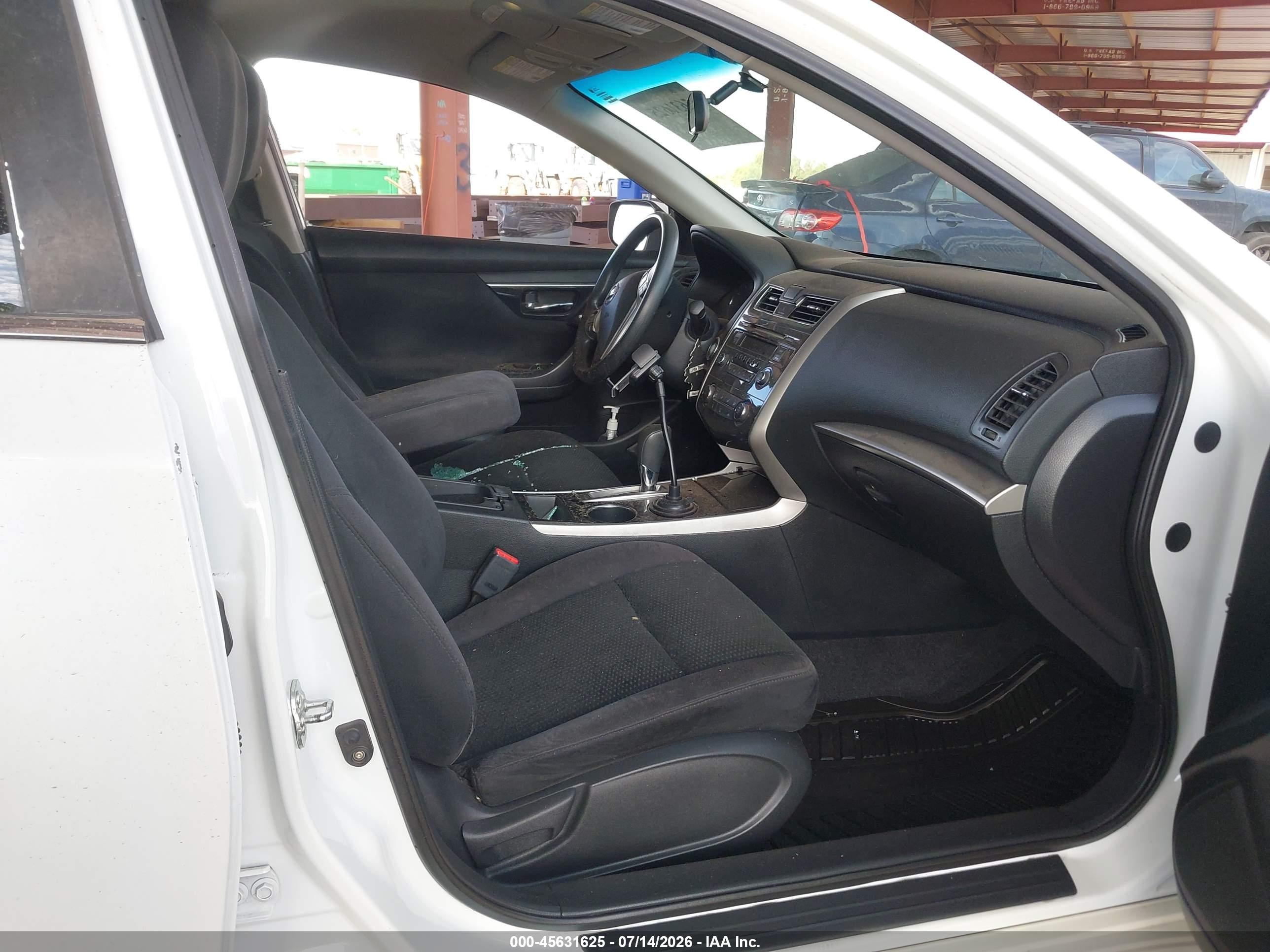 2014 Nissan Altima 2.5 S Белый vin: 1N4AL3APXEN368288