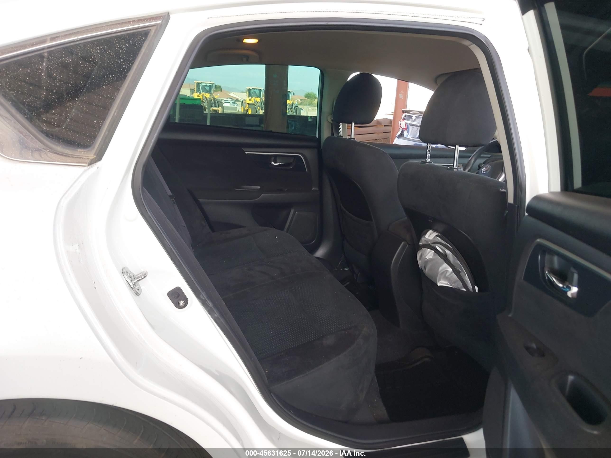 2014 Nissan Altima 2.5 S Белый vin: 1N4AL3APXEN368288