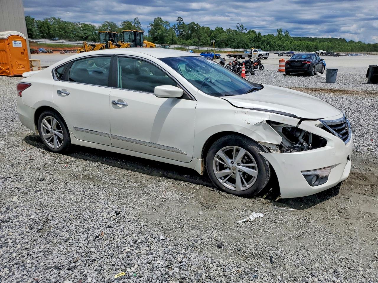 2015 Nissan Altima 2.5 Sv White vin: 1N4AL3APXFC108146