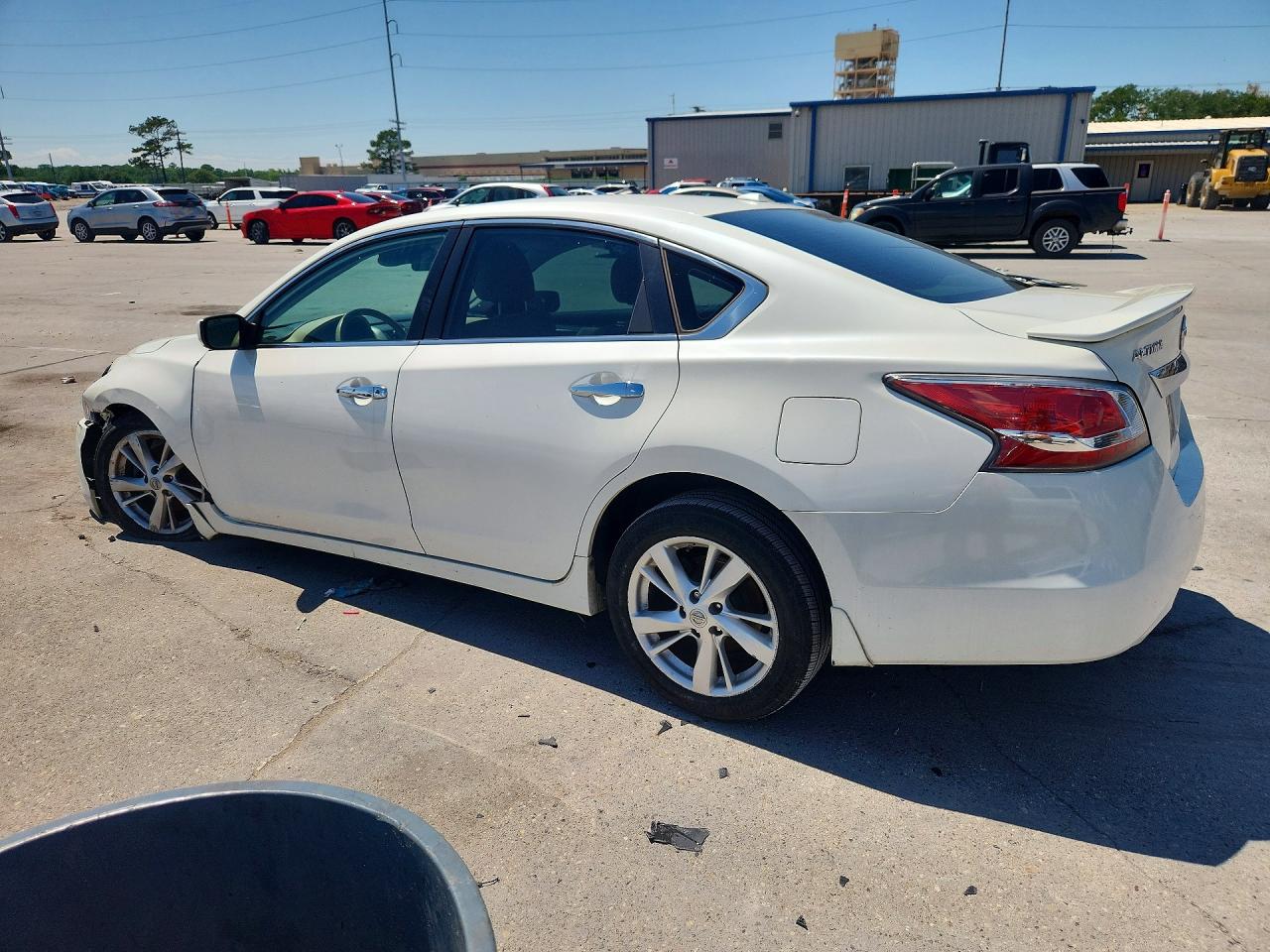 2015 Nissan Altima 2.5 Sv White vin: 1N4AL3APXFC108910