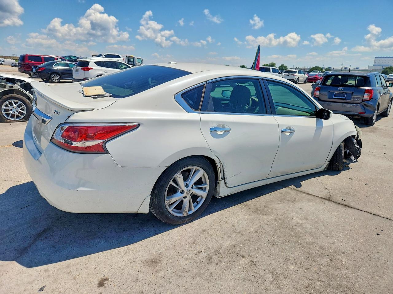 2015 Nissan Altima 2.5 Sv White vin: 1N4AL3APXFC108910