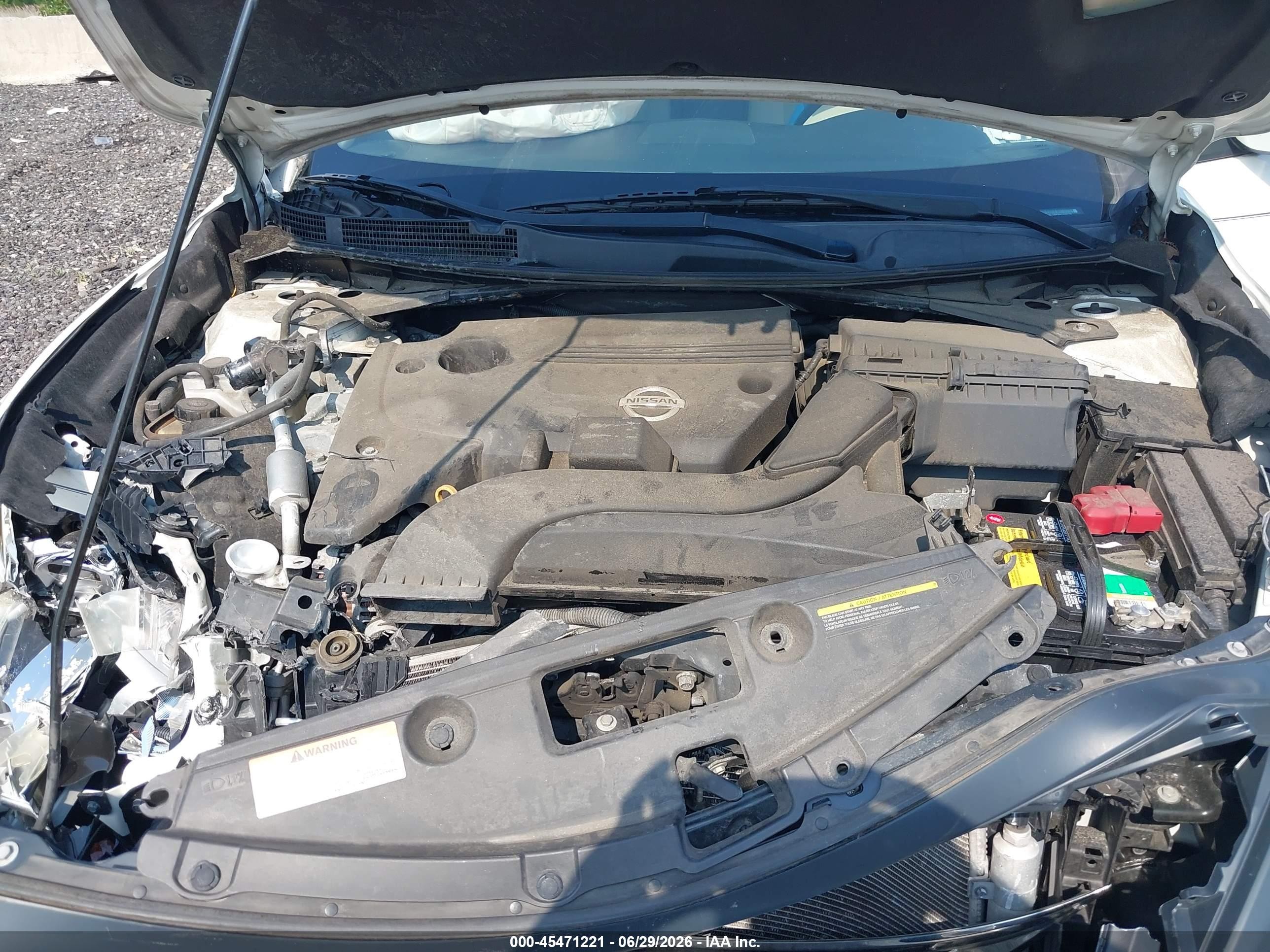 2015 Nissan Altima 2.5 S Белый vin: 1N4AL3APXFC109779