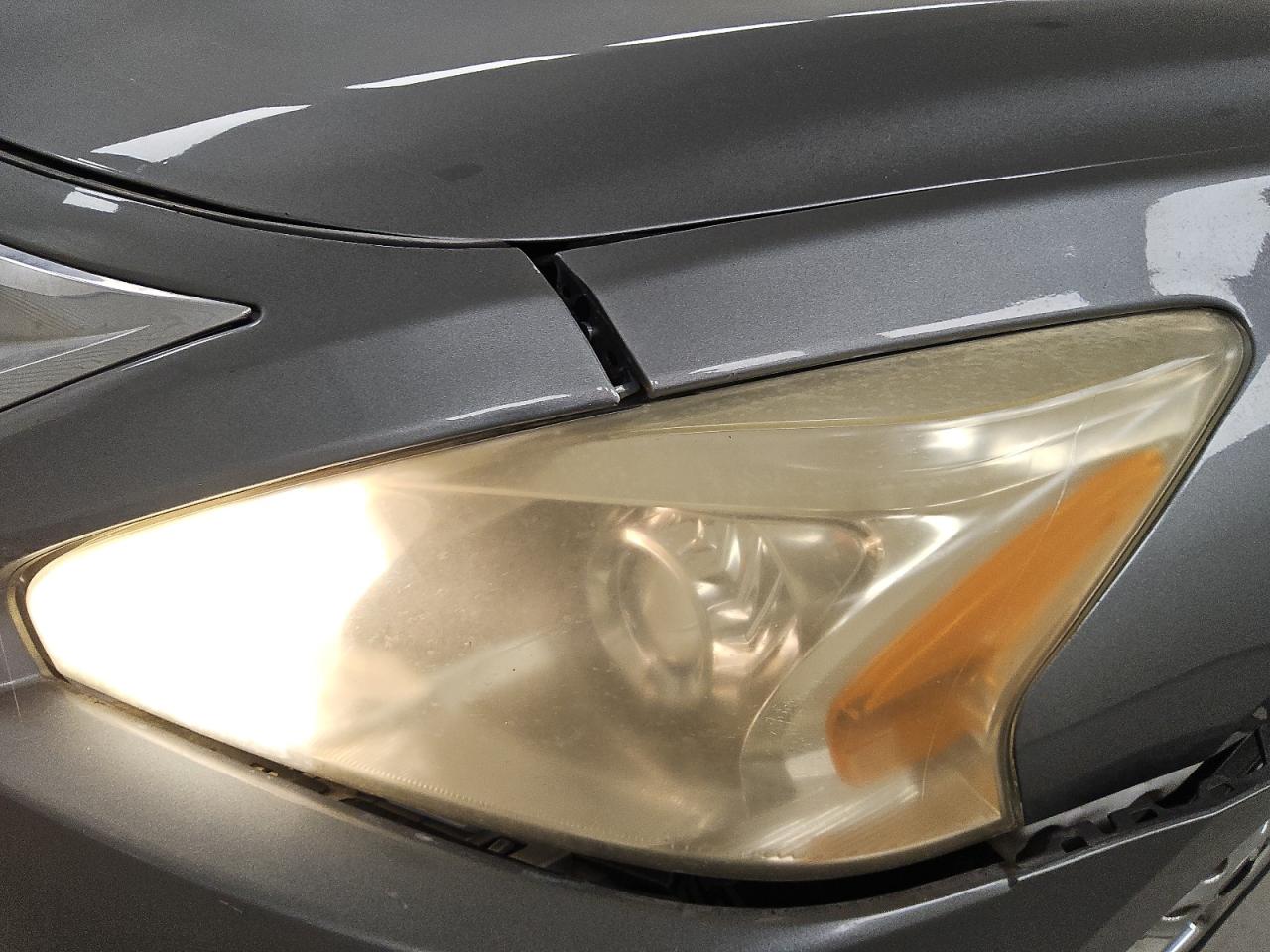 2015 Nissan Altima 2.5 Sv Gray vin: 1N4AL3APXFC111032 Damage: Left Head Lamp, Faded, Repair Required