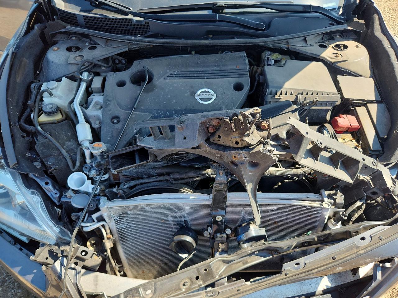 2015 Nissan Altima 2.5 S Серебряный vin: 1N4AL3APXFC130423