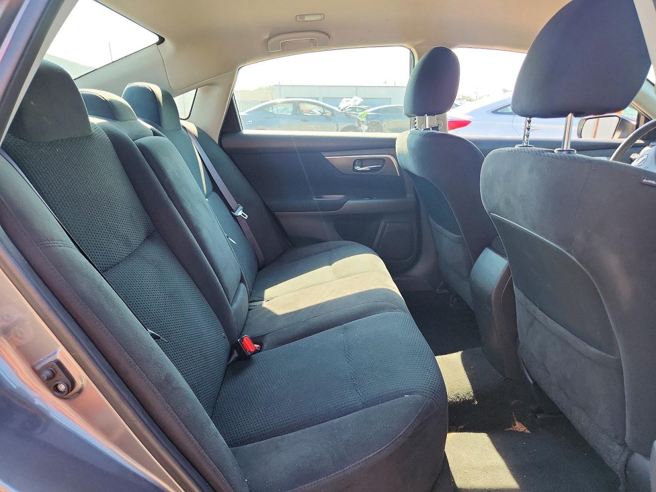 2015 Nissan Altima 2.5 S Серебряный vin: 1N4AL3APXFC130423