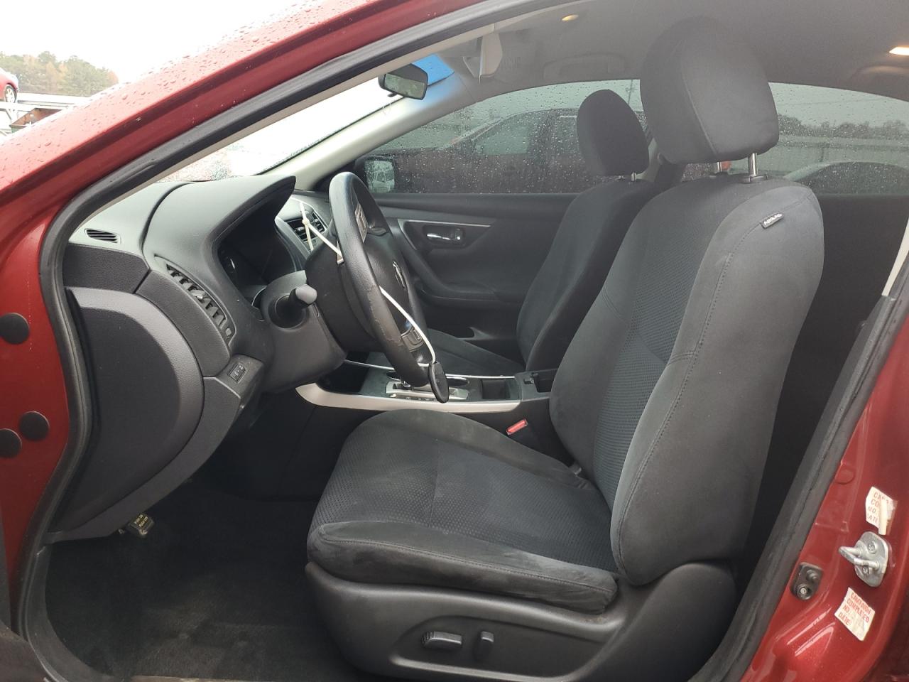 2015 Nissan Altima 2.5 Burgundy vin: 1N4AL3APXFC140787