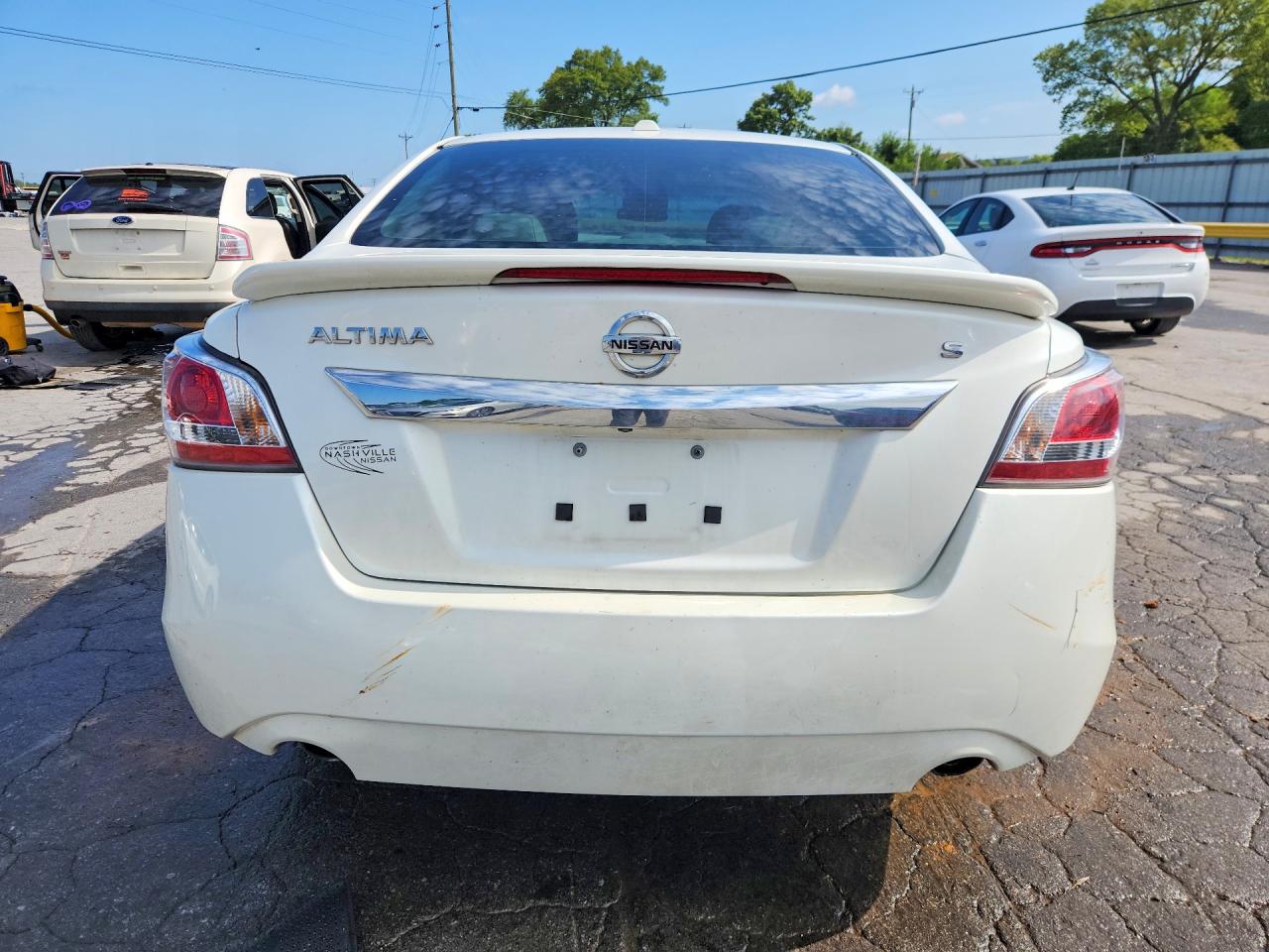 2015 Nissan Altima 2.5 S White vin: 1N4AL3APXFC143253
