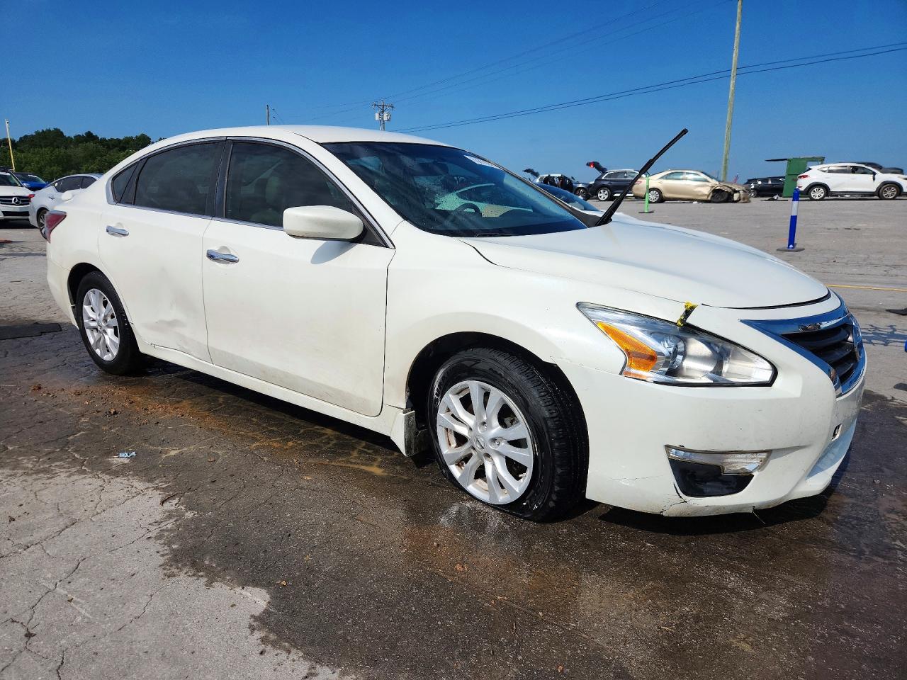 2015 Nissan Altima 2.5 S White vin: 1N4AL3APXFC143253