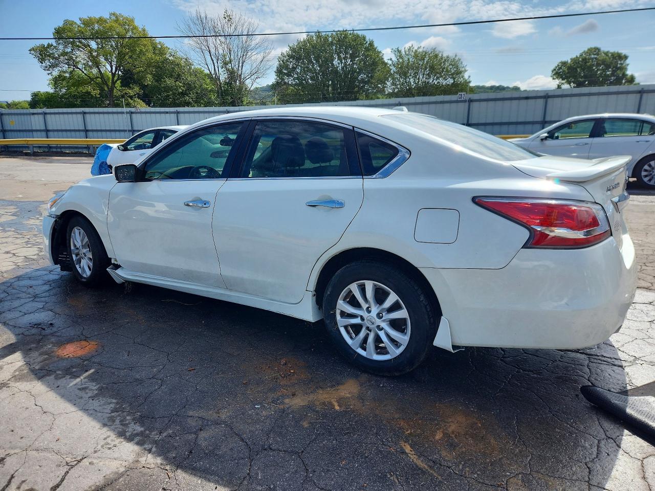 2015 Nissan Altima 2.5 S White vin: 1N4AL3APXFC143253