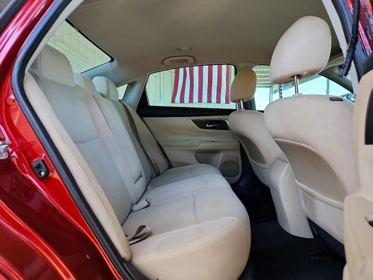 2015 Nissan Altima 2.5 S Red vin: 1N4AL3APXFC144631