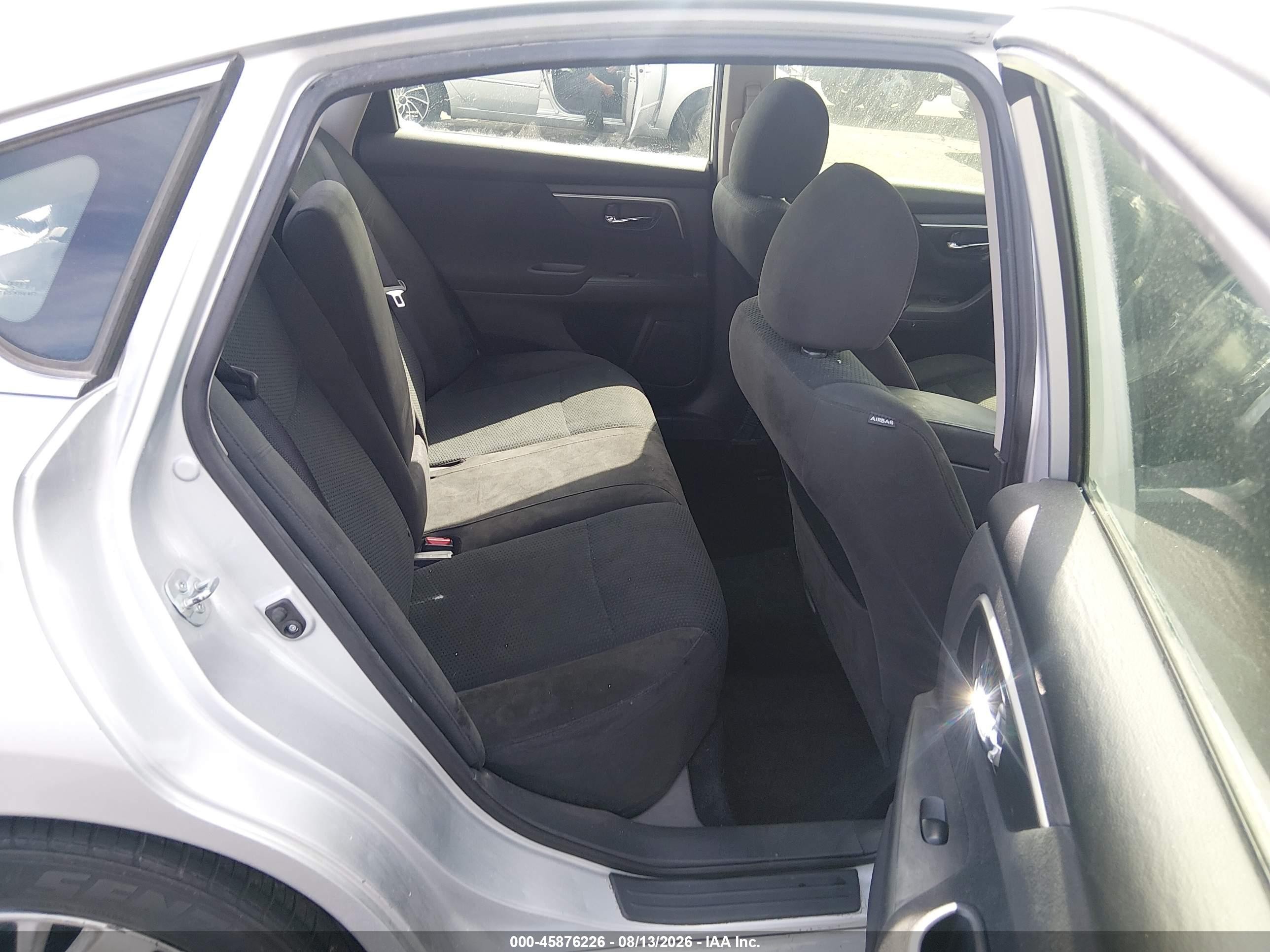 2015 Nissan Altima 2.5 Sv Silver vin: 1N4AL3APXFC185020