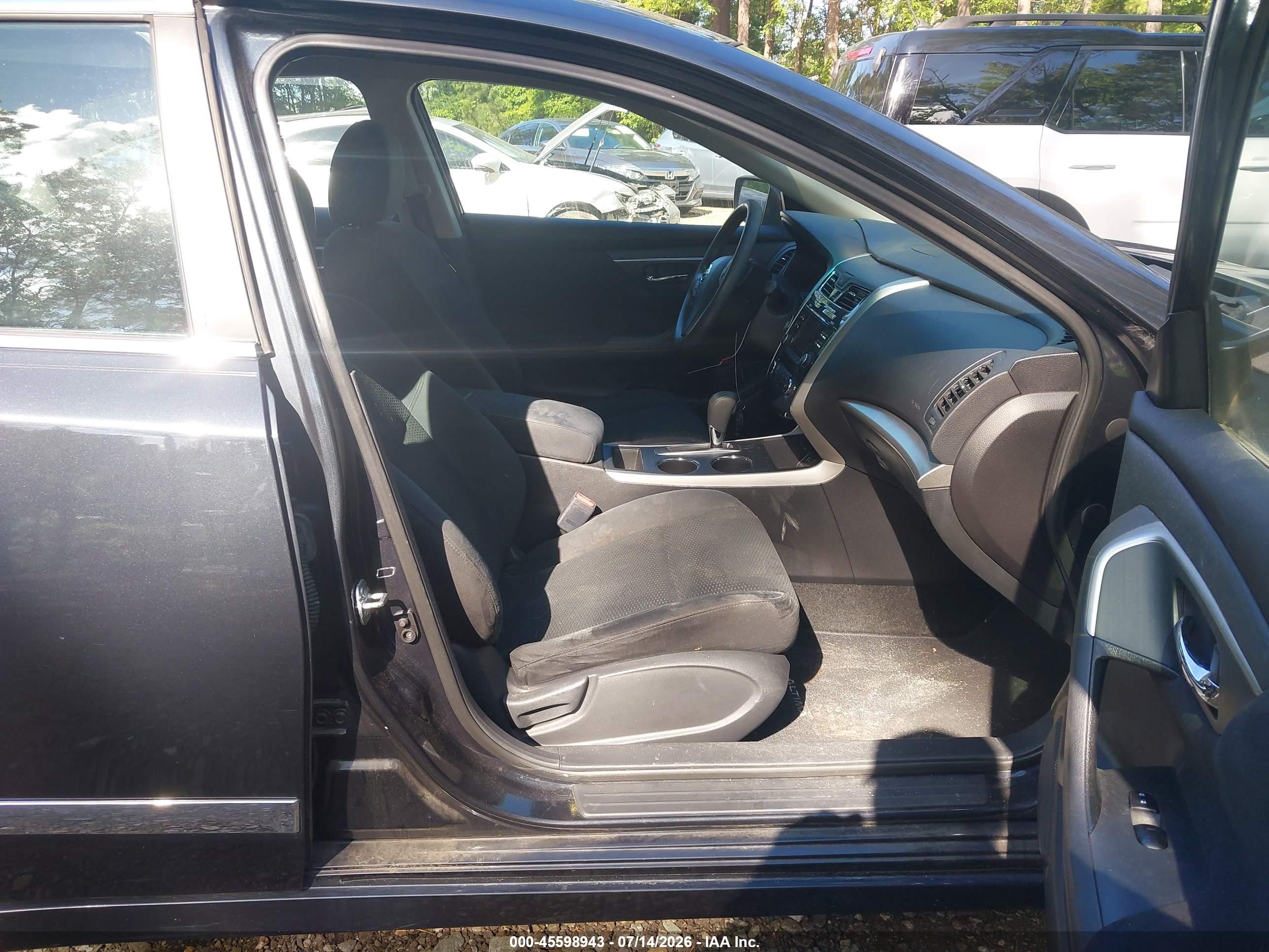 2015 Nissan Altima 2.5 S Серый vin: 1N4AL3APXFC192825