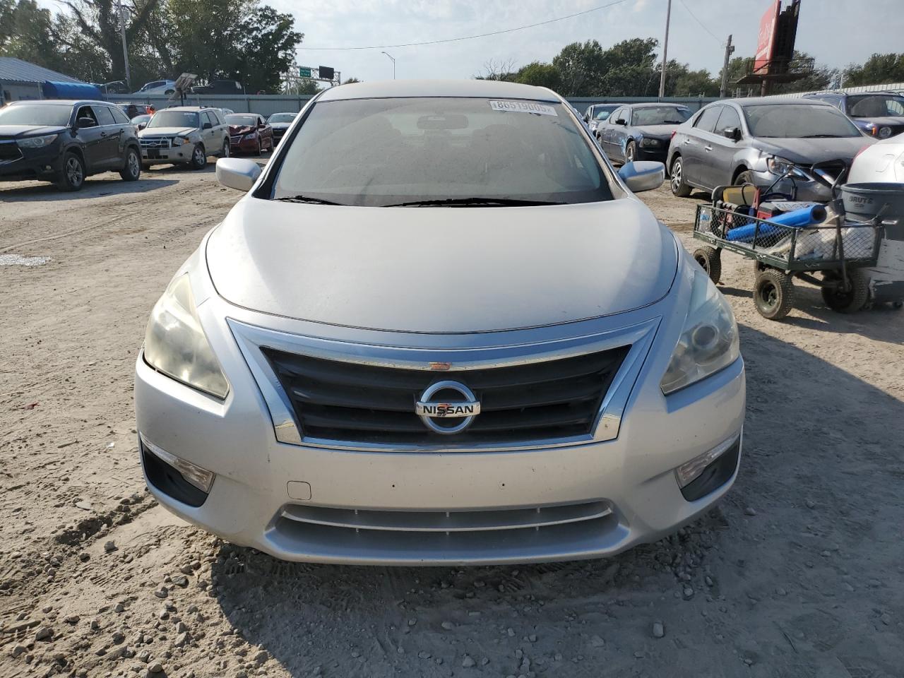 2015 Niss Altima 2.5 S Silver vin: 1N4AL3APXFC195143