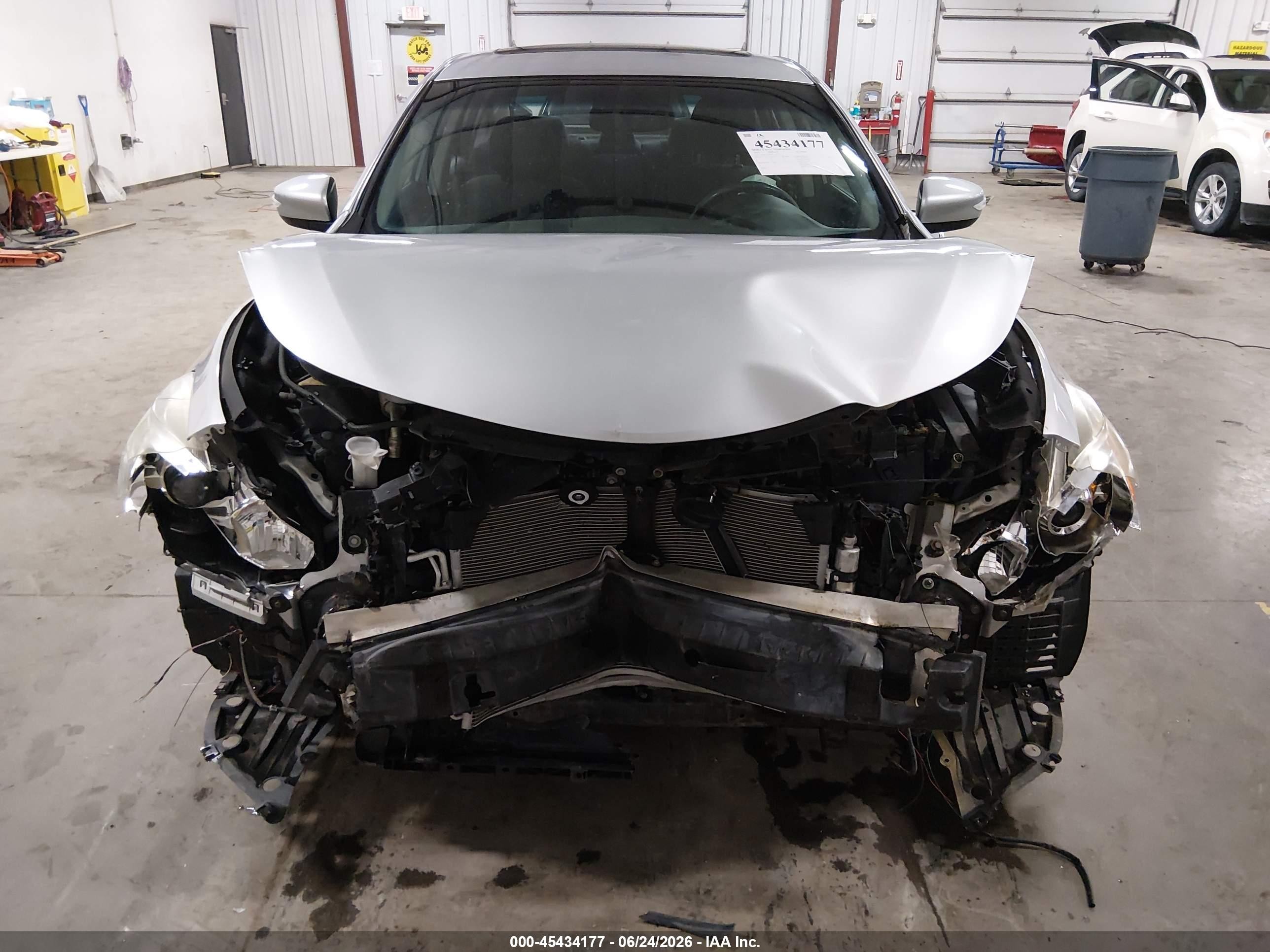 2015 Nissan Altima 2.5 Sv Silver vin: 1N4AL3APXFC195157