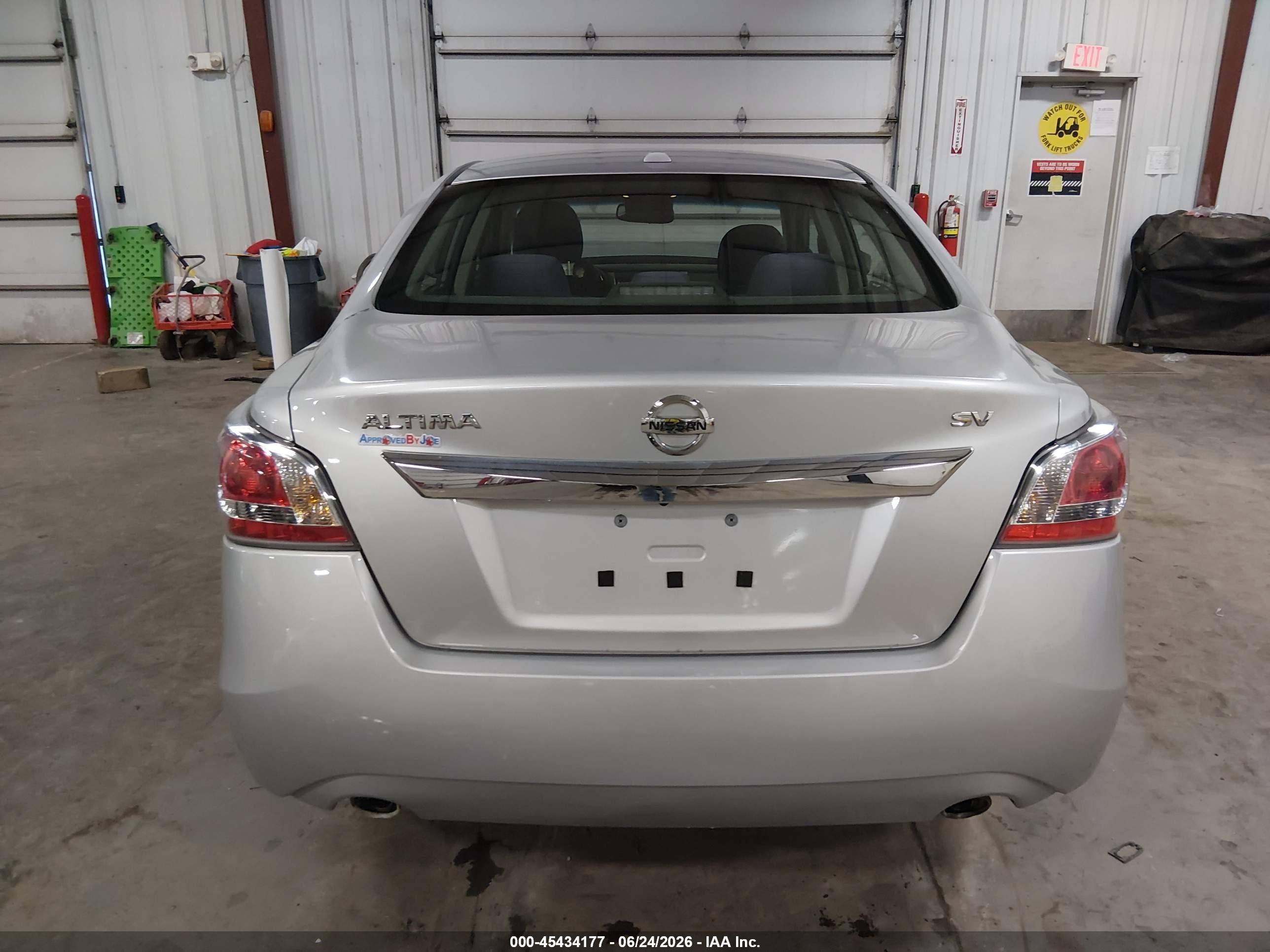 2015 Nissan Altima 2.5 Sv Silver vin: 1N4AL3APXFC195157
