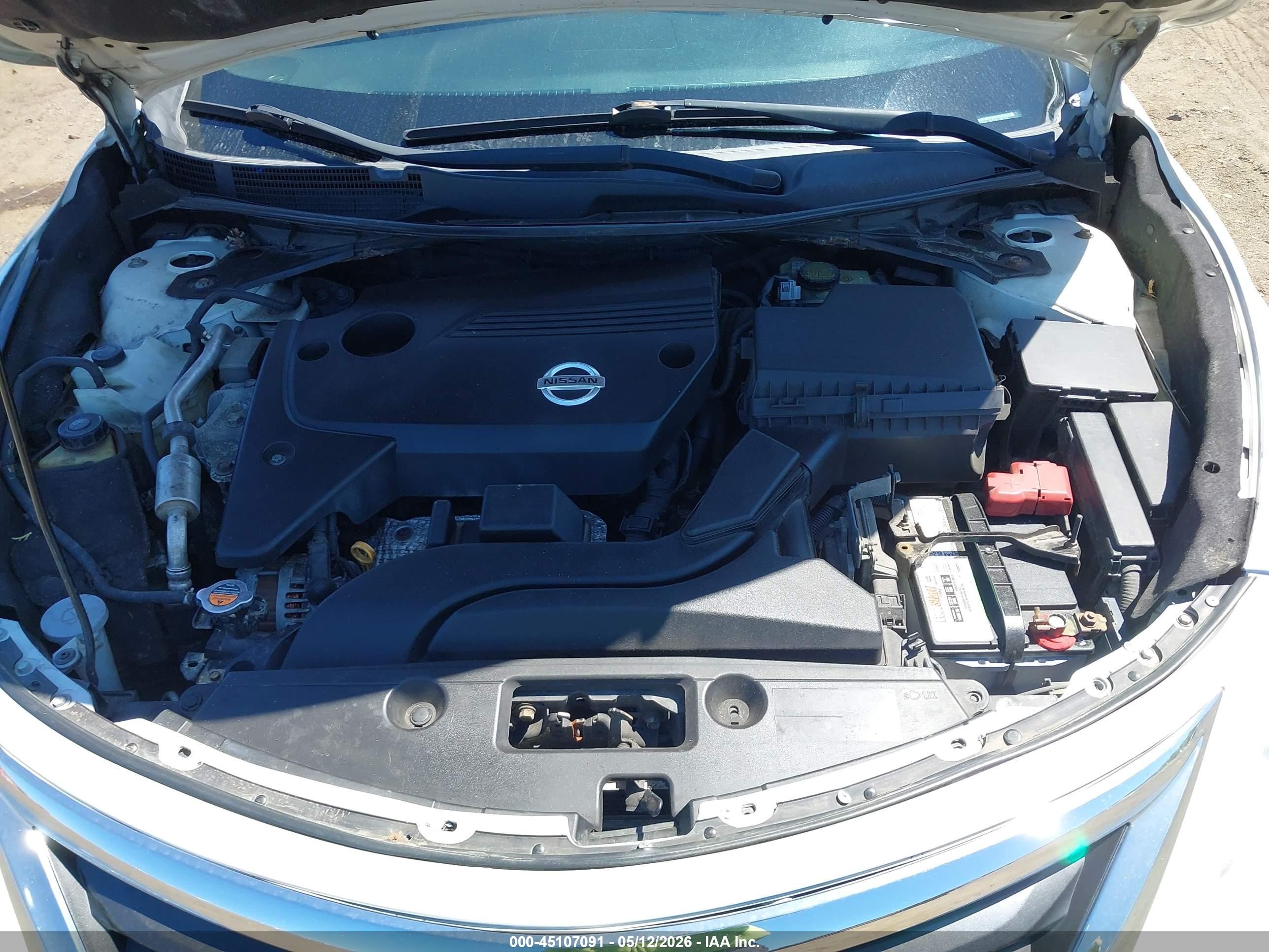 2015 Nissan Altima 2.5 S White vin: 1N4AL3APXFC195398