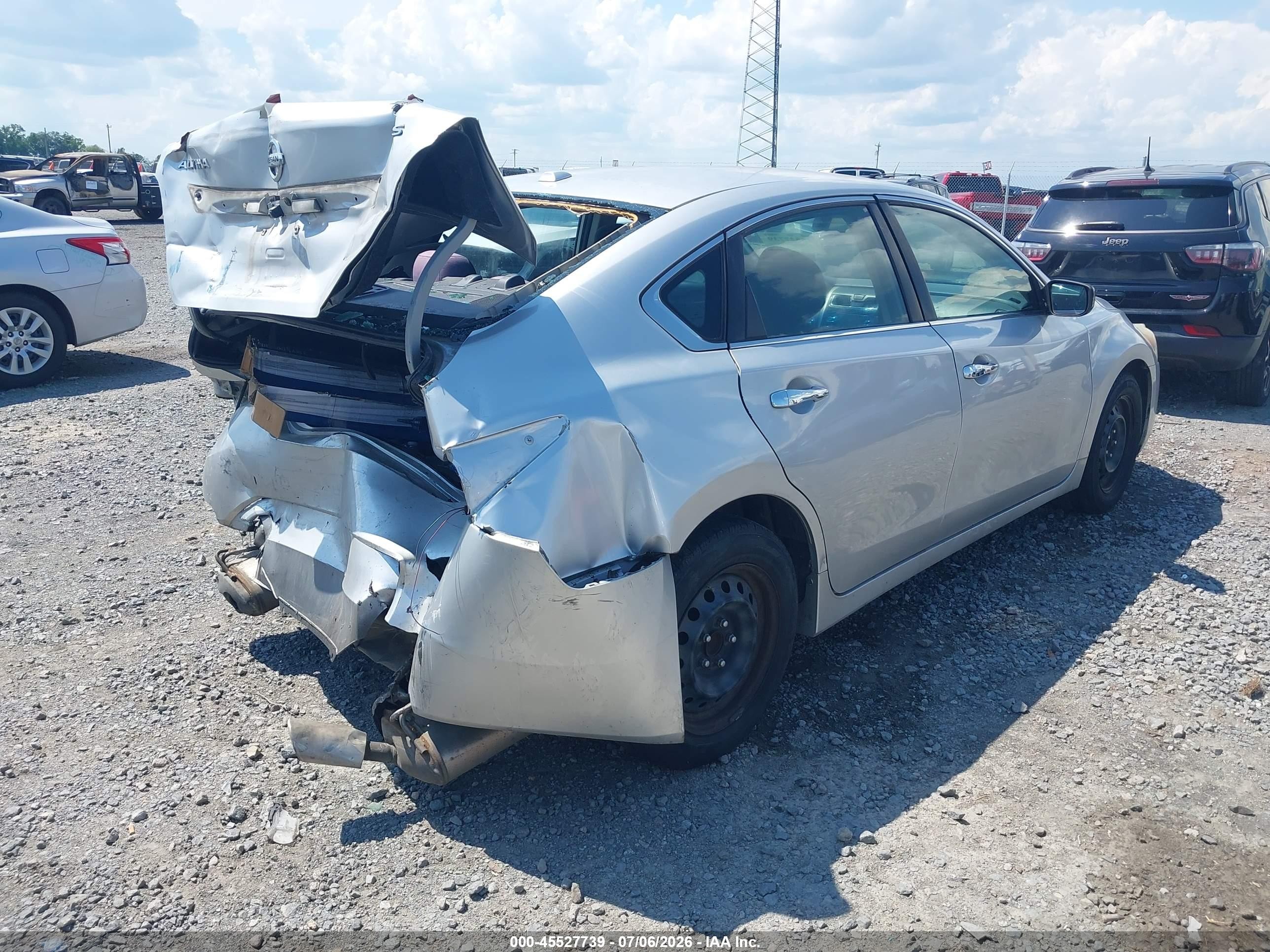 2015 Nissan Altima 2.5/2.5 S/2.5 Sl/2.5 Sv Silver vin: 1N4AL3APXFC196227