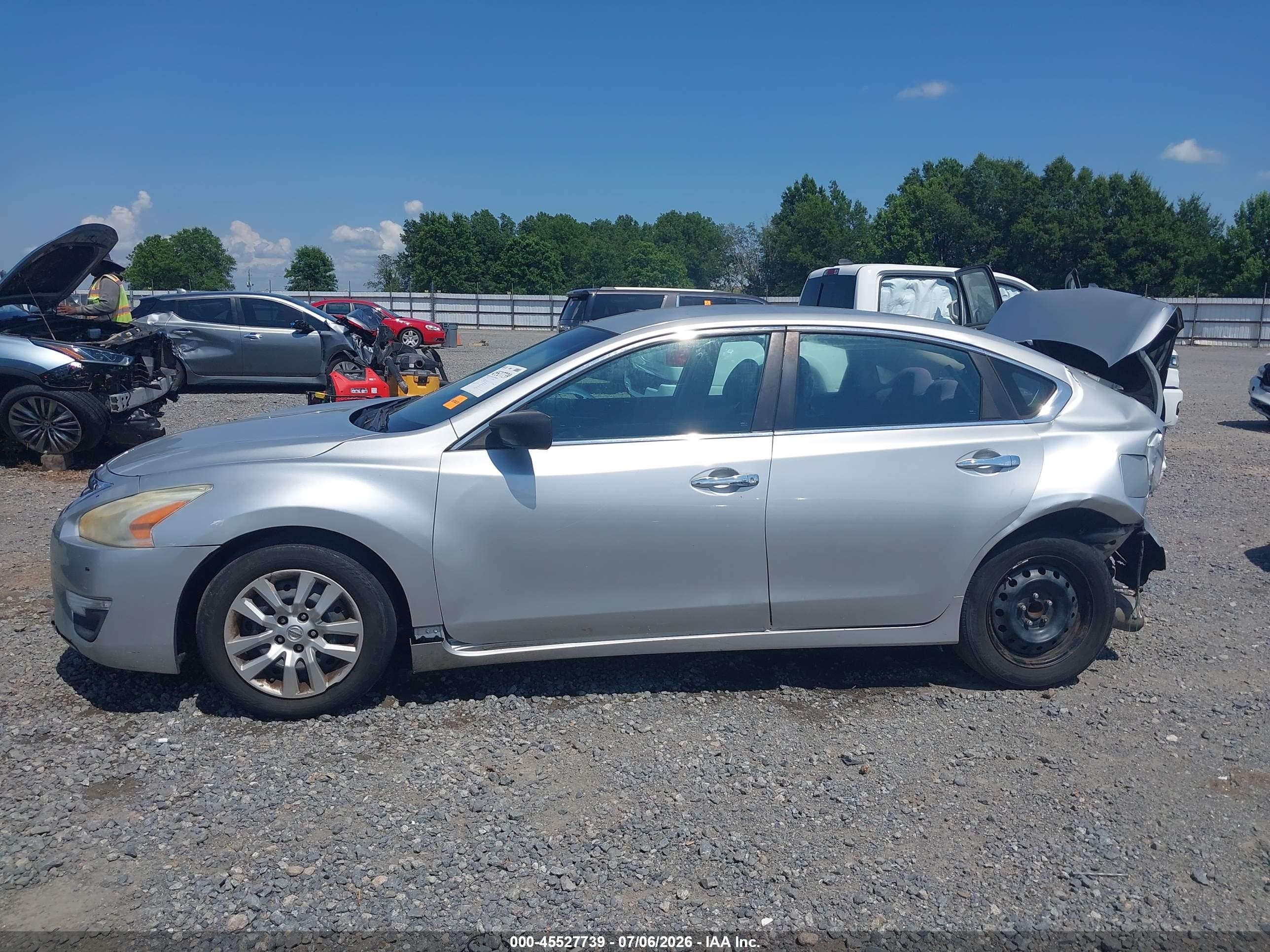 2015 Nissan Altima 2.5/2.5 S/2.5 Sl/2.5 Sv Silver vin: 1N4AL3APXFC196227