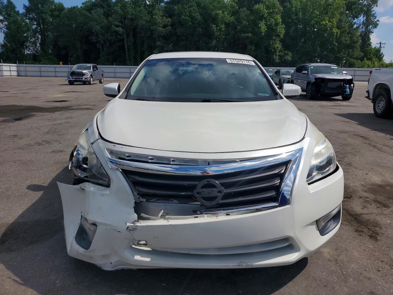 2015 Nissan Altima 2.5 S Белый vin: 1N4AL3APXFC198267