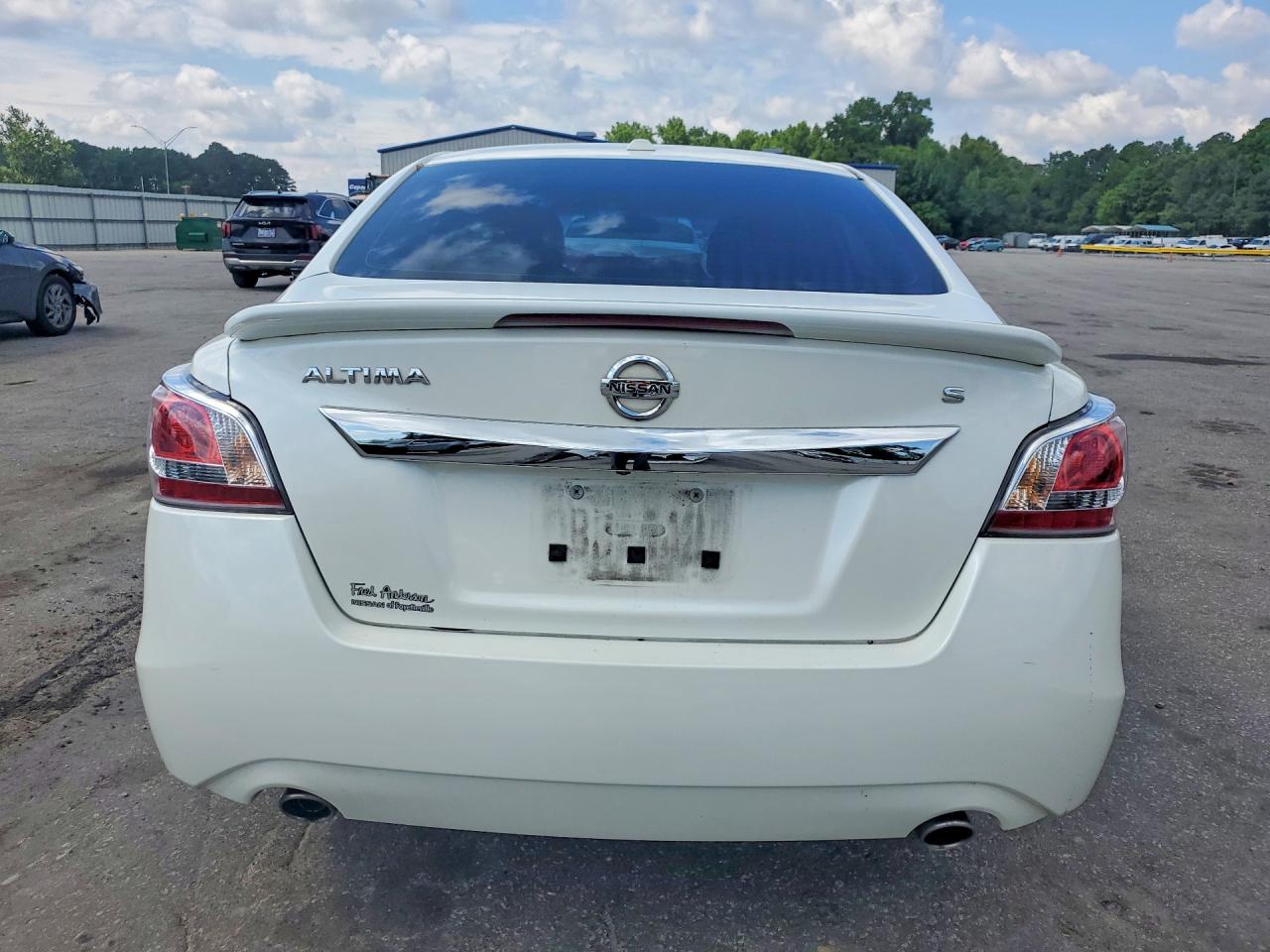 2015 Nissan Altima 2.5 S Белый vin: 1N4AL3APXFC198267