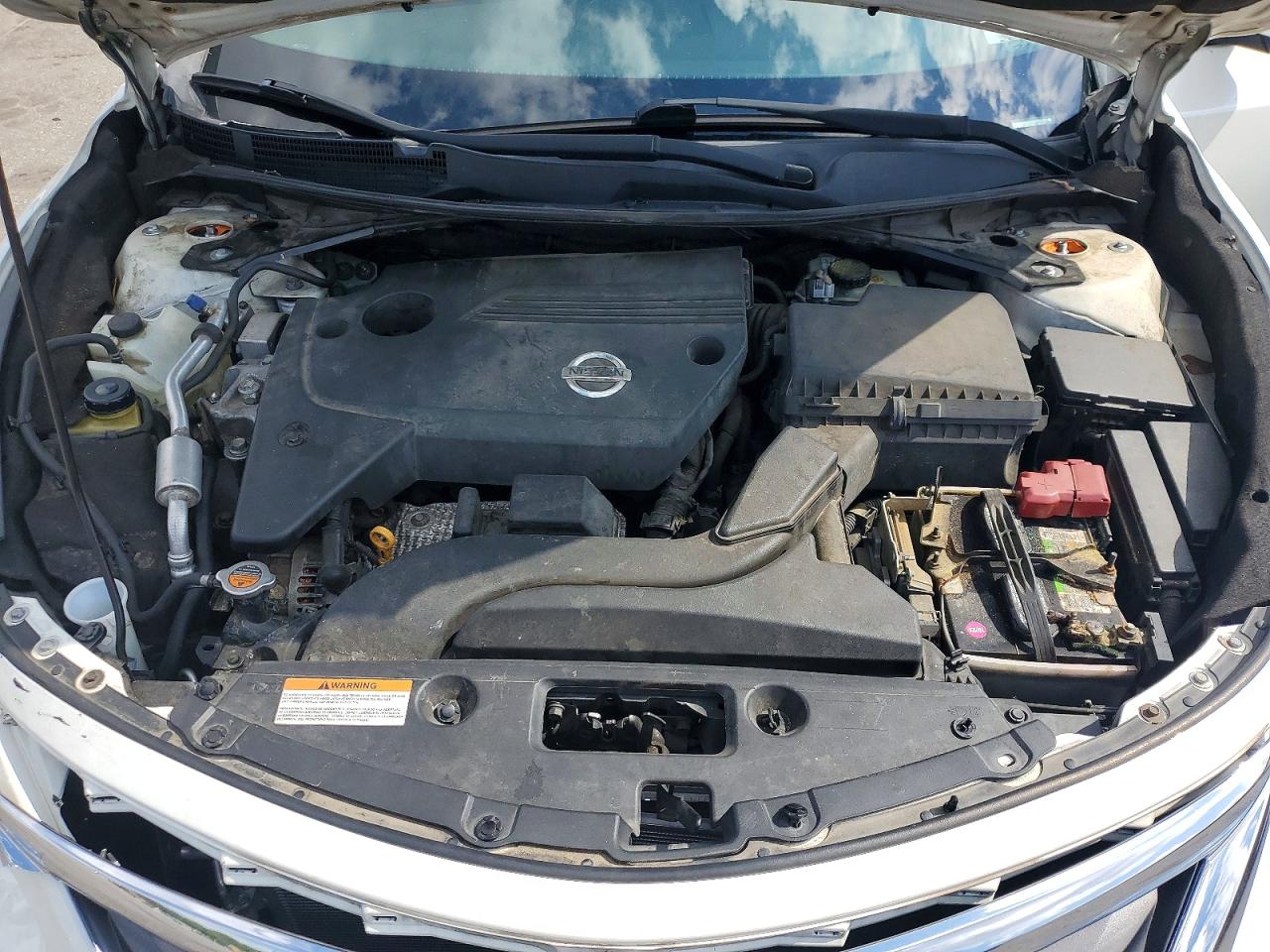 2015 Nissan Altima 2.5 S Белый vin: 1N4AL3APXFC198267